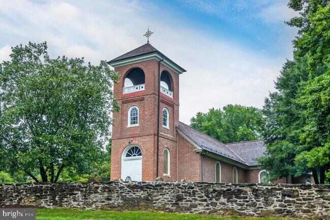 MY LADY'S MANOR - Farm