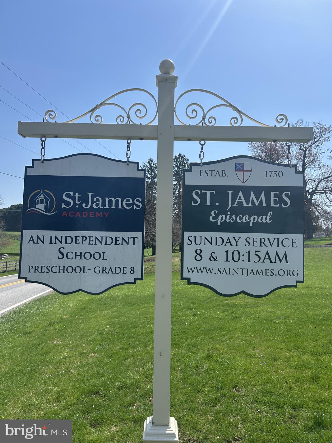 MY LADY'S MANOR - Farm