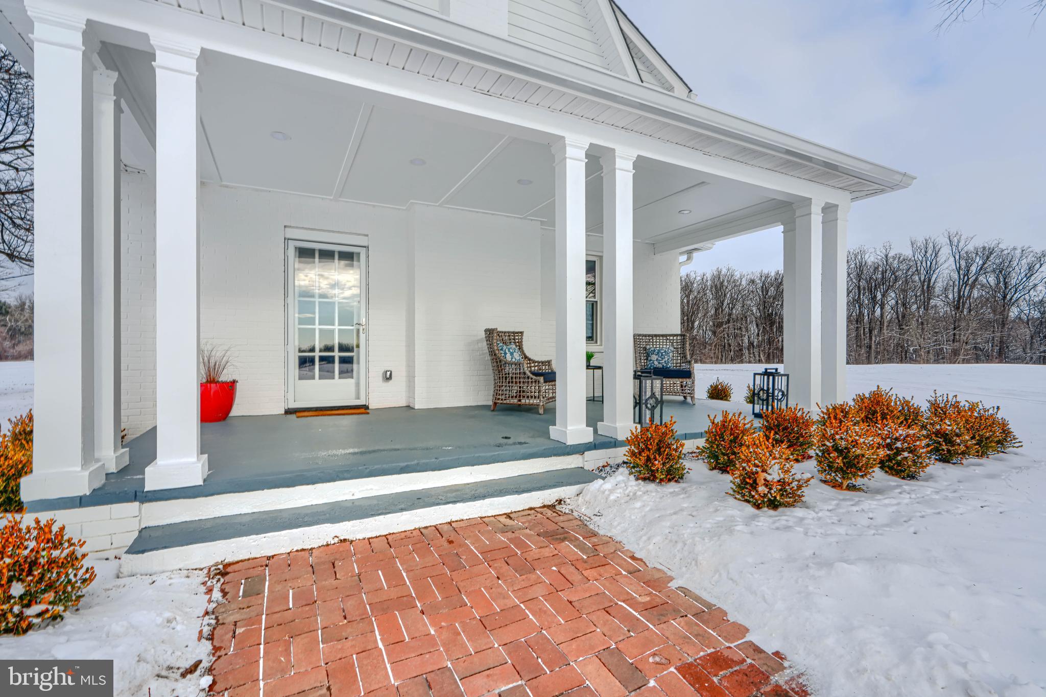 MY LADY'S MANOR - Farm