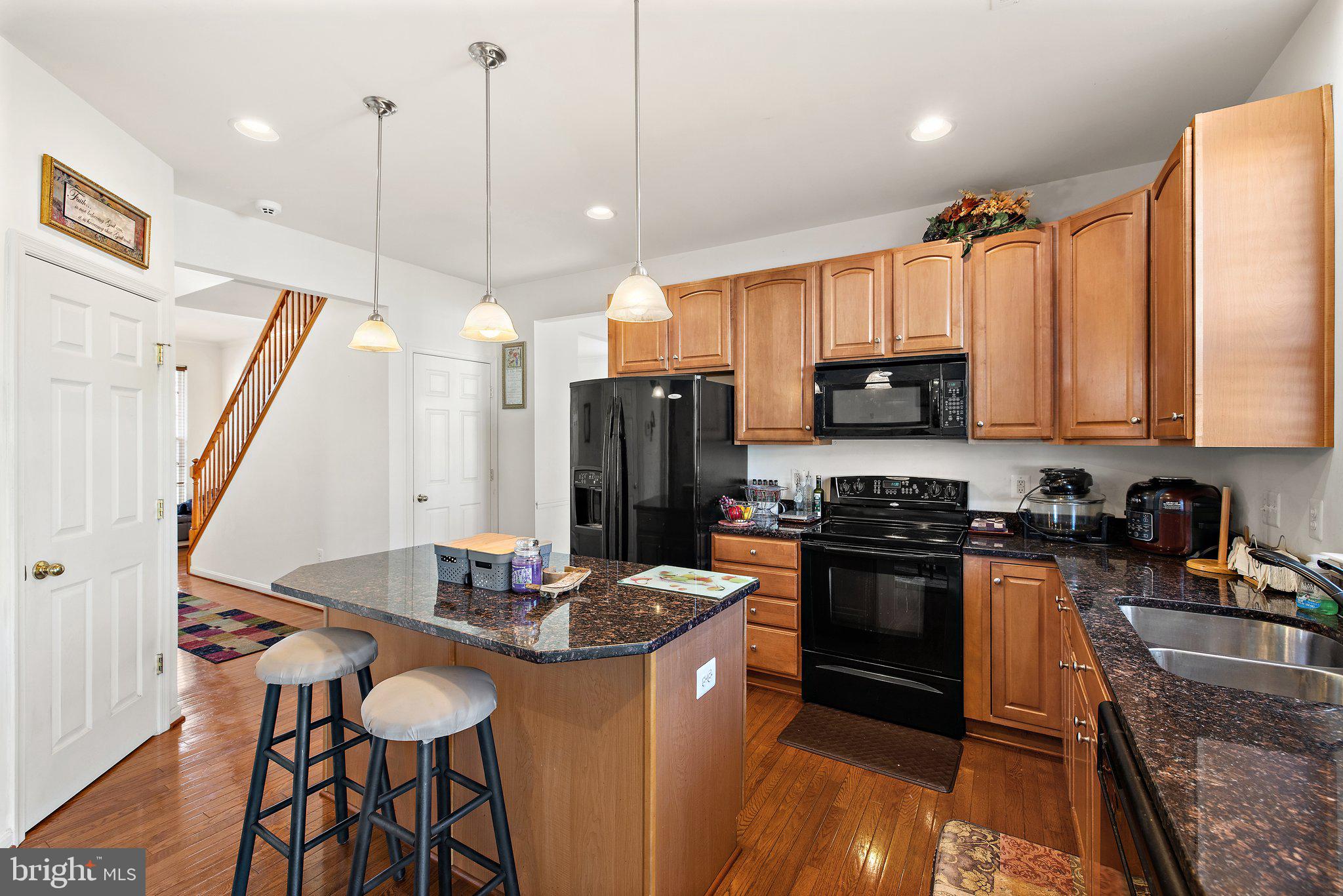 THE VILLAGE OF WASHINGTON TRAIL EAST - Residential