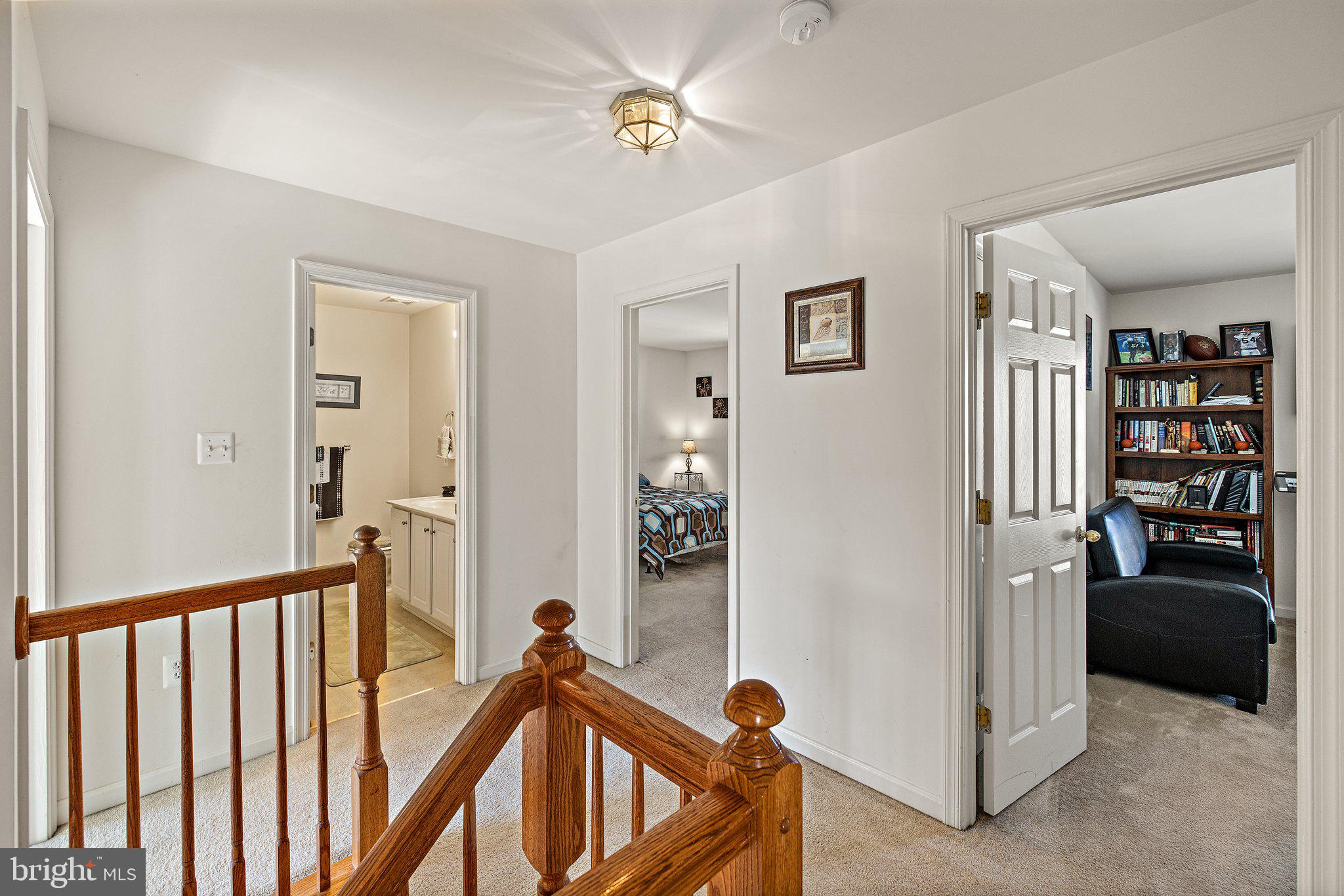 THE VILLAGE OF WASHINGTON TRAIL EAST - Residential