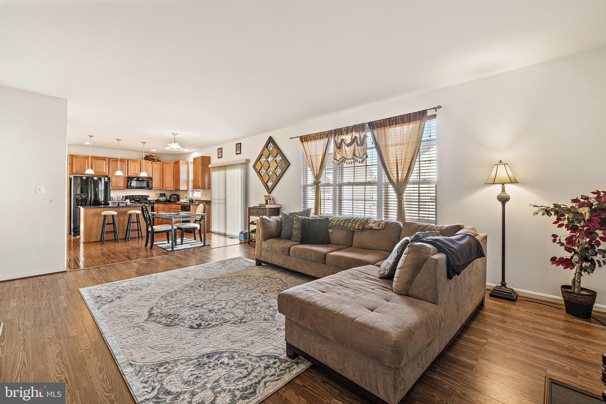 THE VILLAGE OF WASHINGTON TRAIL EAST - Residential