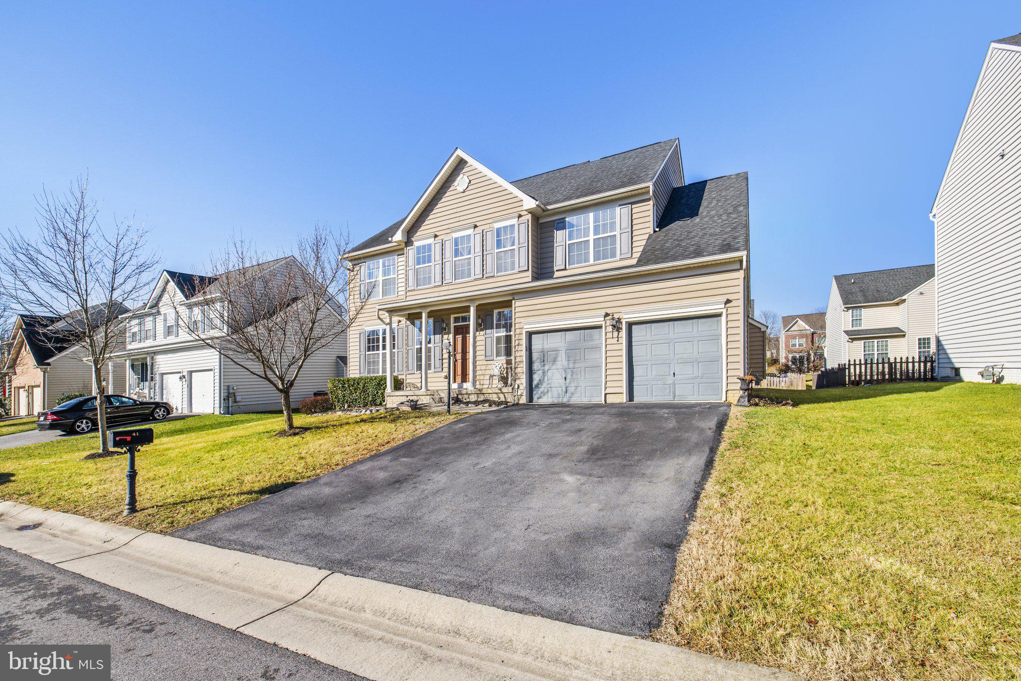 THE VILLAGE OF WASHINGTON TRAIL EAST - Residential