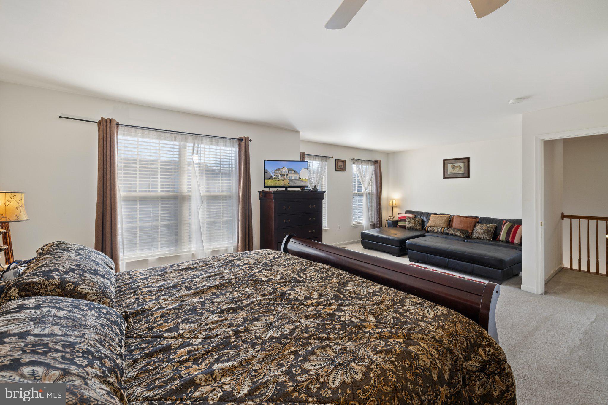 THE VILLAGE OF WASHINGTON TRAIL EAST - Residential