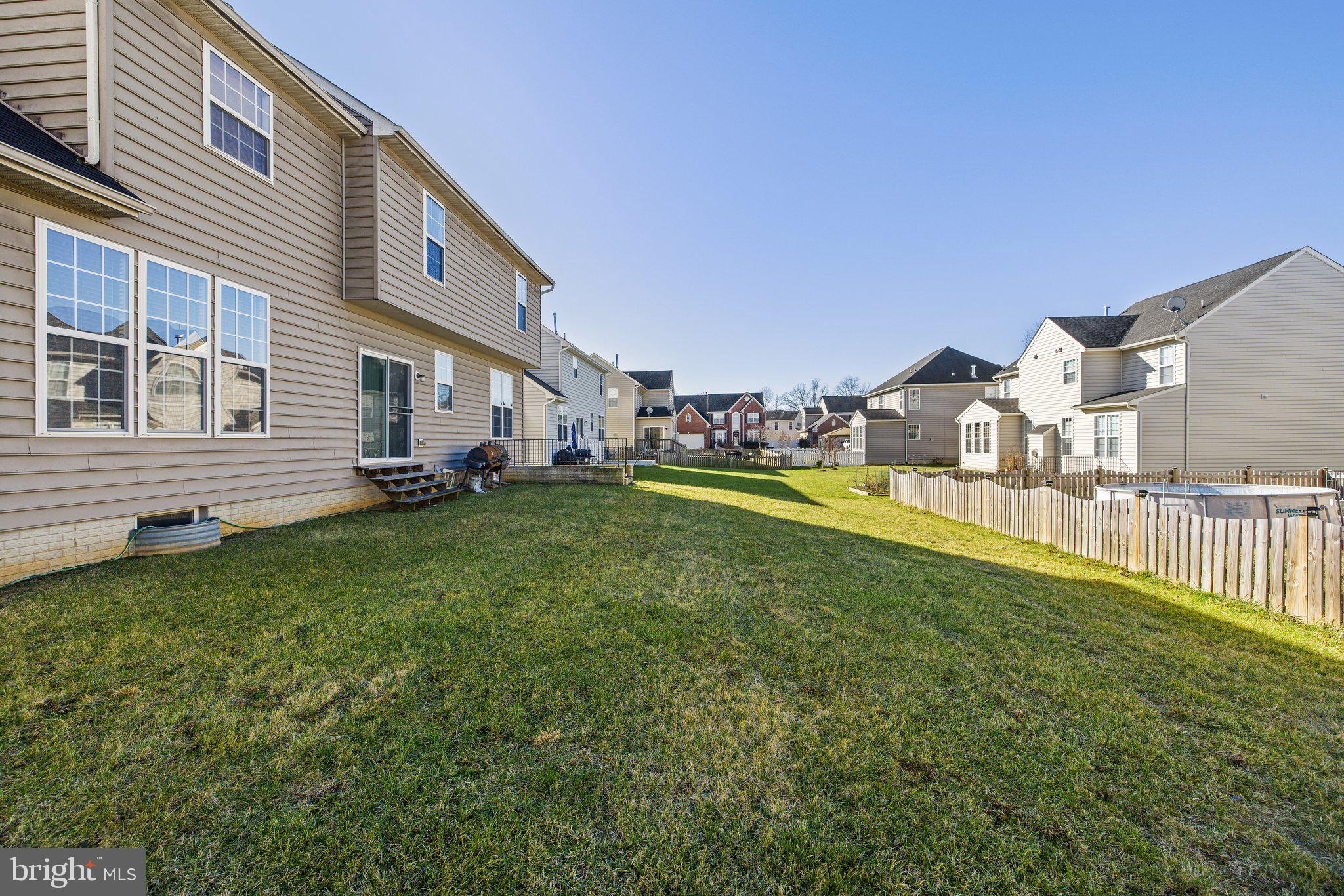 THE VILLAGE OF WASHINGTON TRAIL EAST - Residential