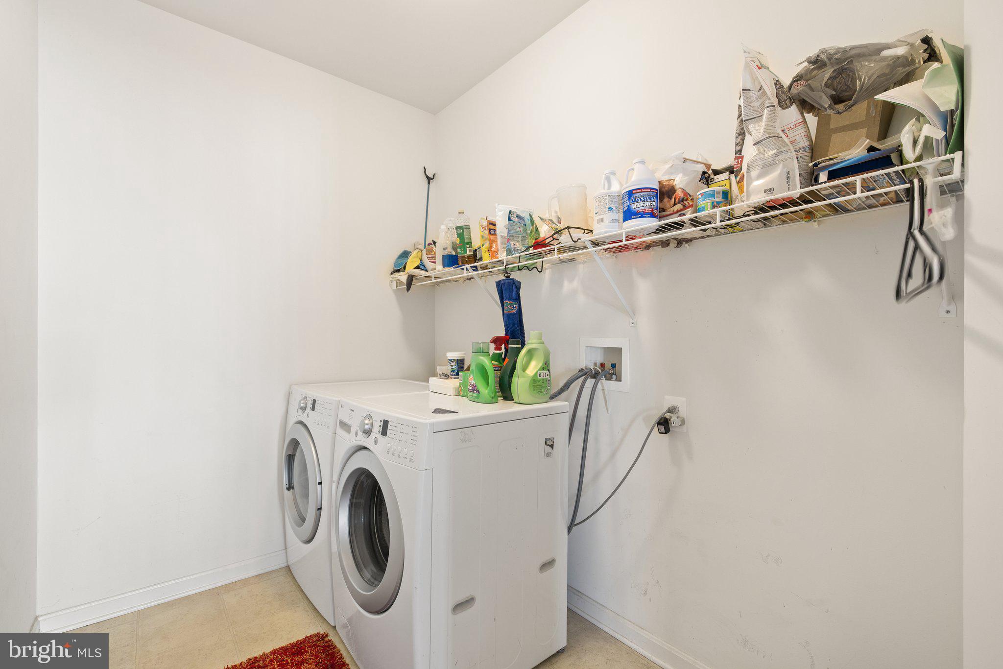 THE VILLAGE OF WASHINGTON TRAIL EAST - Residential