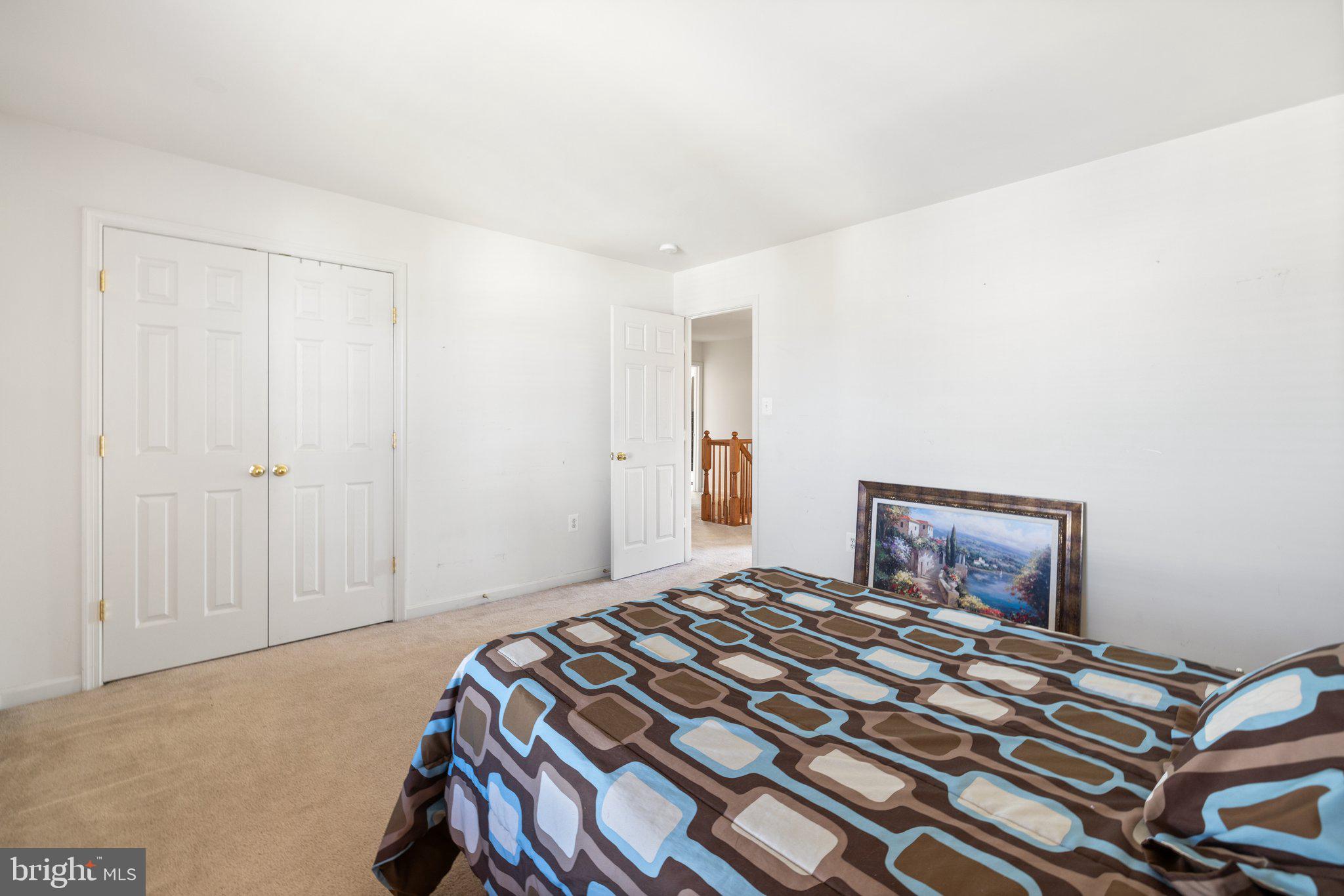 THE VILLAGE OF WASHINGTON TRAIL EAST - Residential