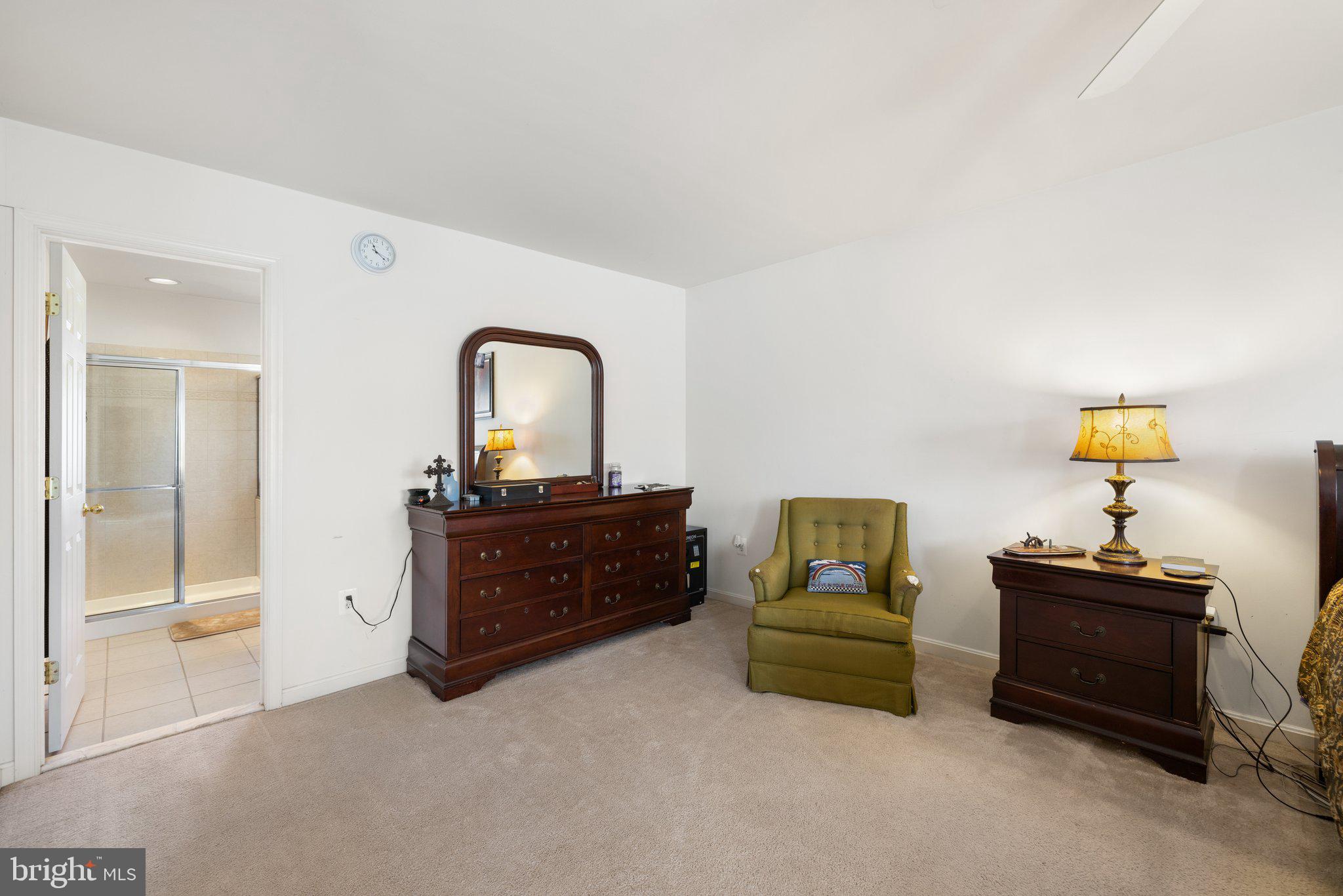 THE VILLAGE OF WASHINGTON TRAIL EAST - Residential