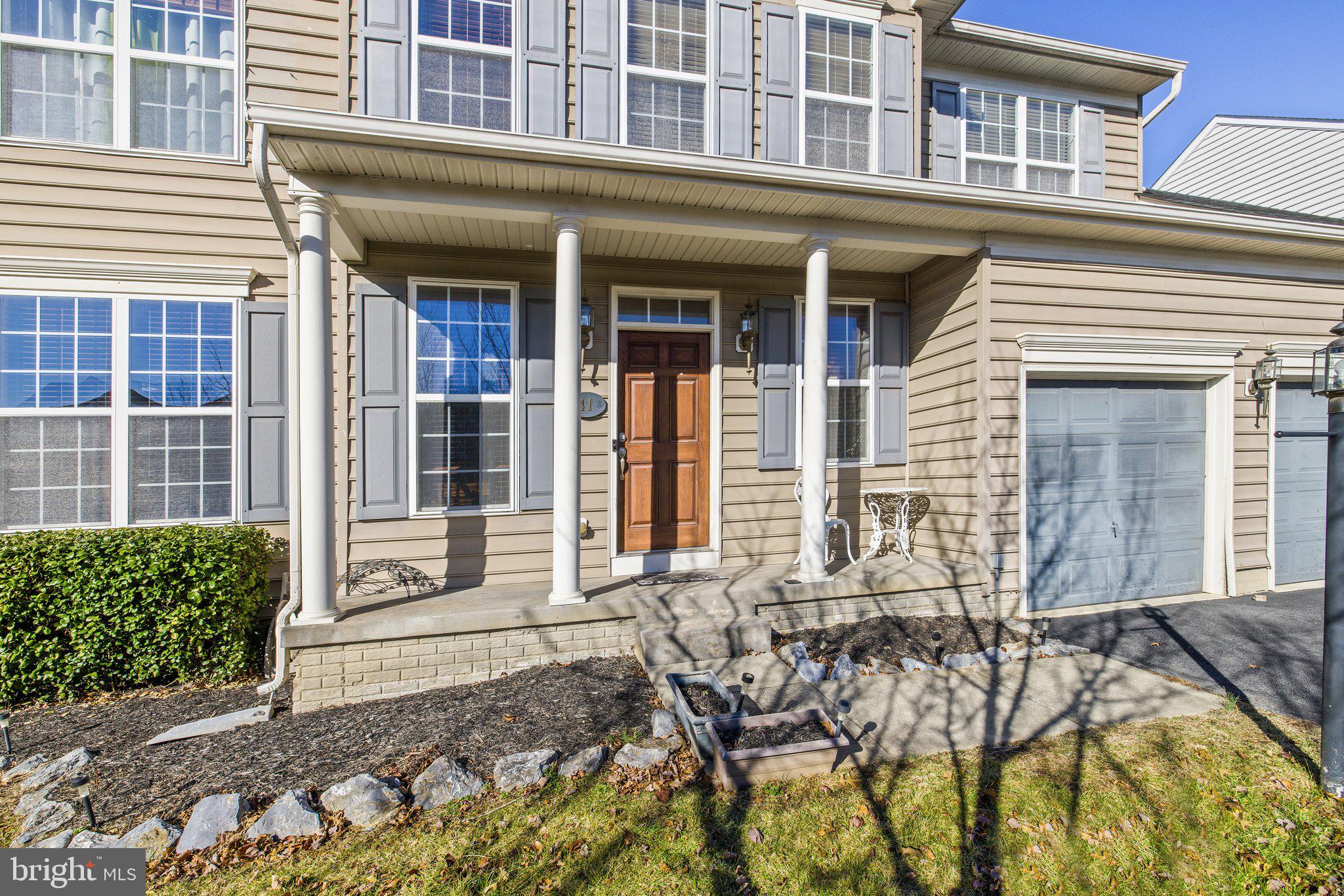 THE VILLAGE OF WASHINGTON TRAIL EAST - Residential