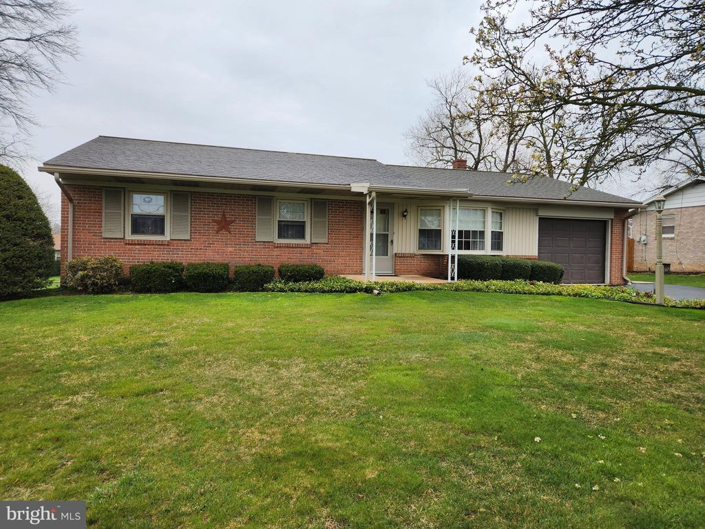 Photo of 9 Casey Drive, Willow Street, PA 17584 (MLS # PALA2049574)