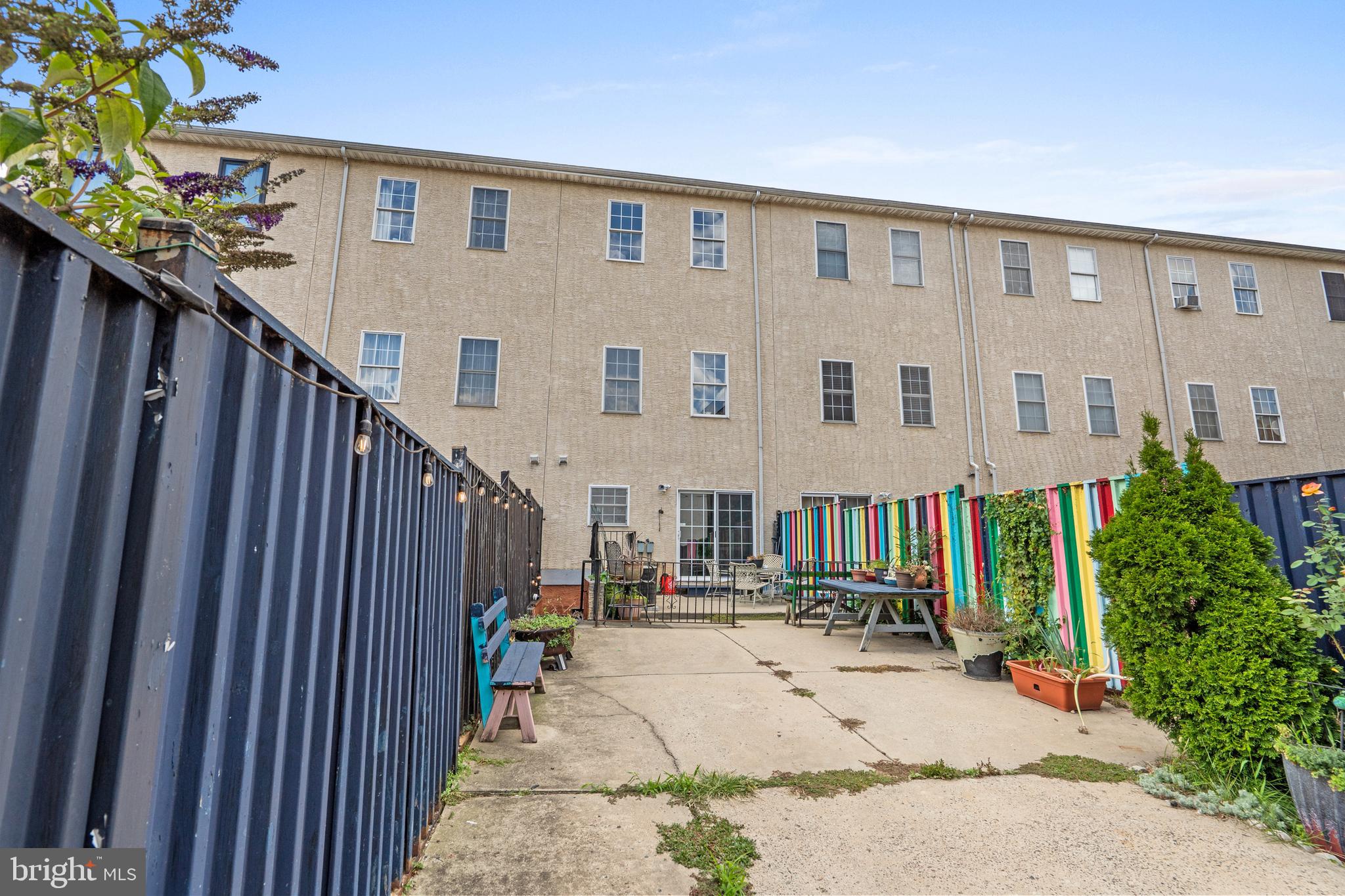 OLDE KENSINGTON - Residential