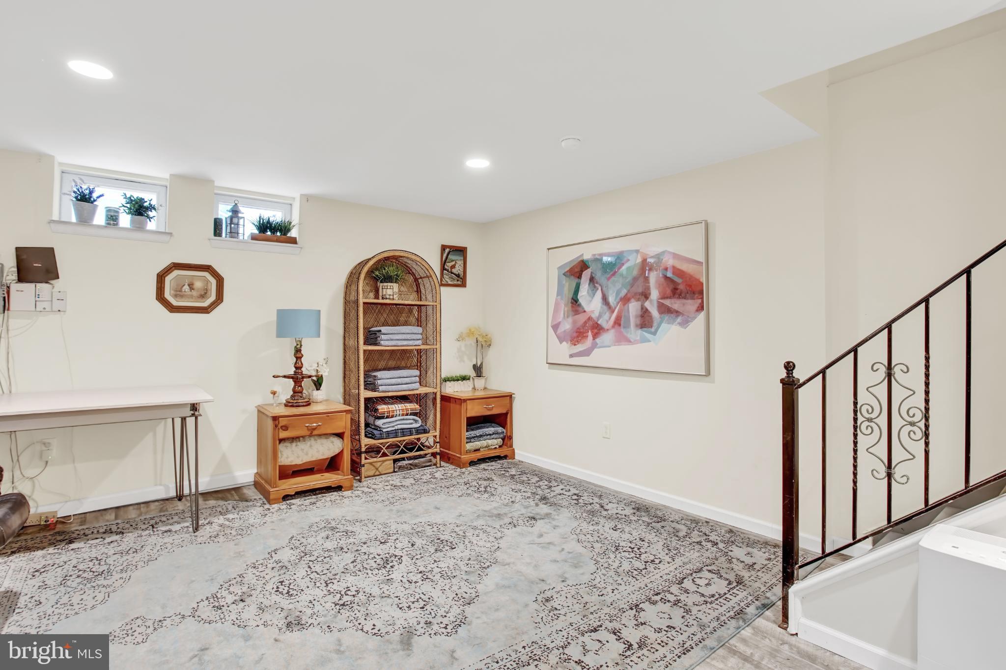 OLDE KENSINGTON - Residential