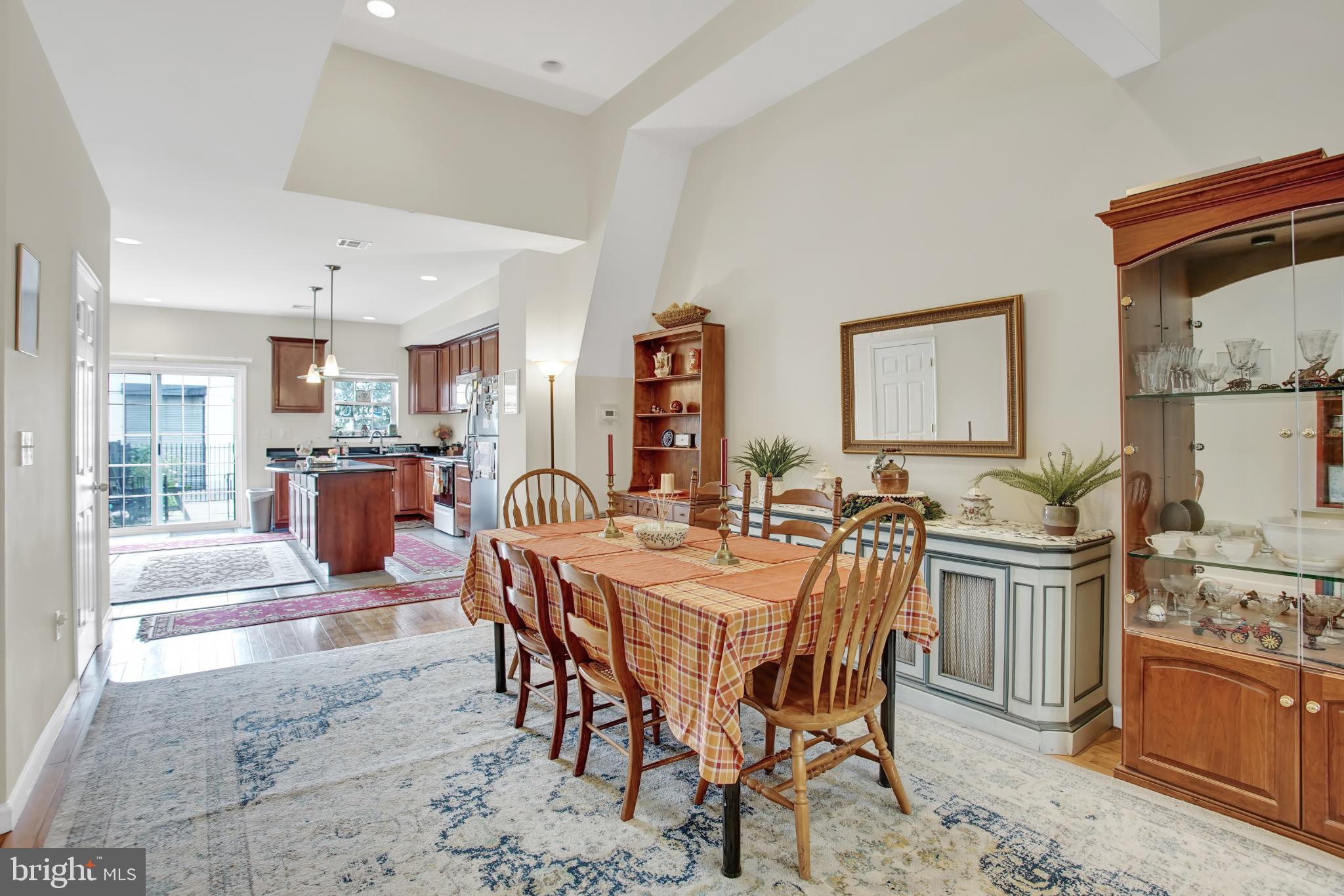 OLDE KENSINGTON - Residential