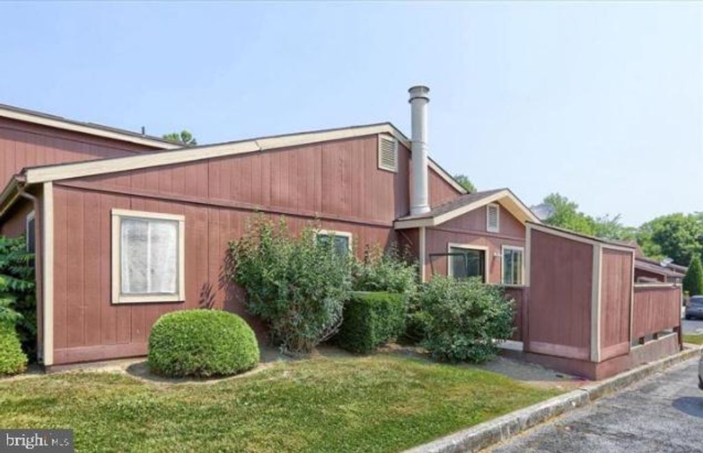 Photo of 221 Lee Court, ENOLA, PA 17025 (MLS # PACB2047870)