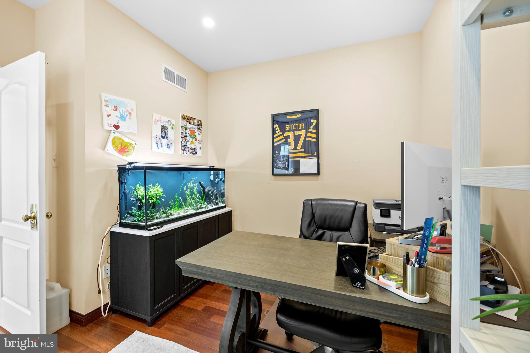 SHEFFIELD GATE - Residential