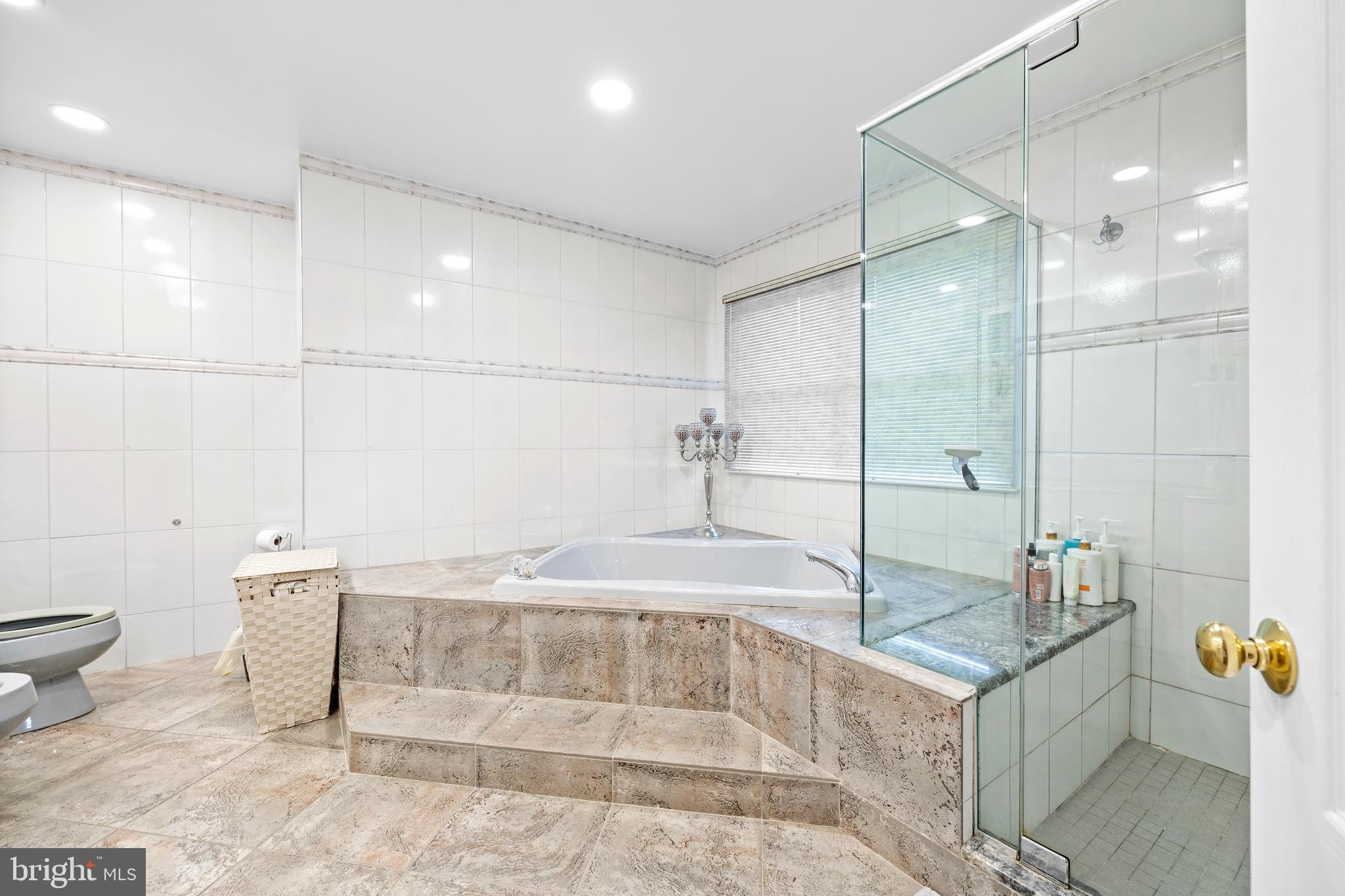 SHEFFIELD GATE - Residential