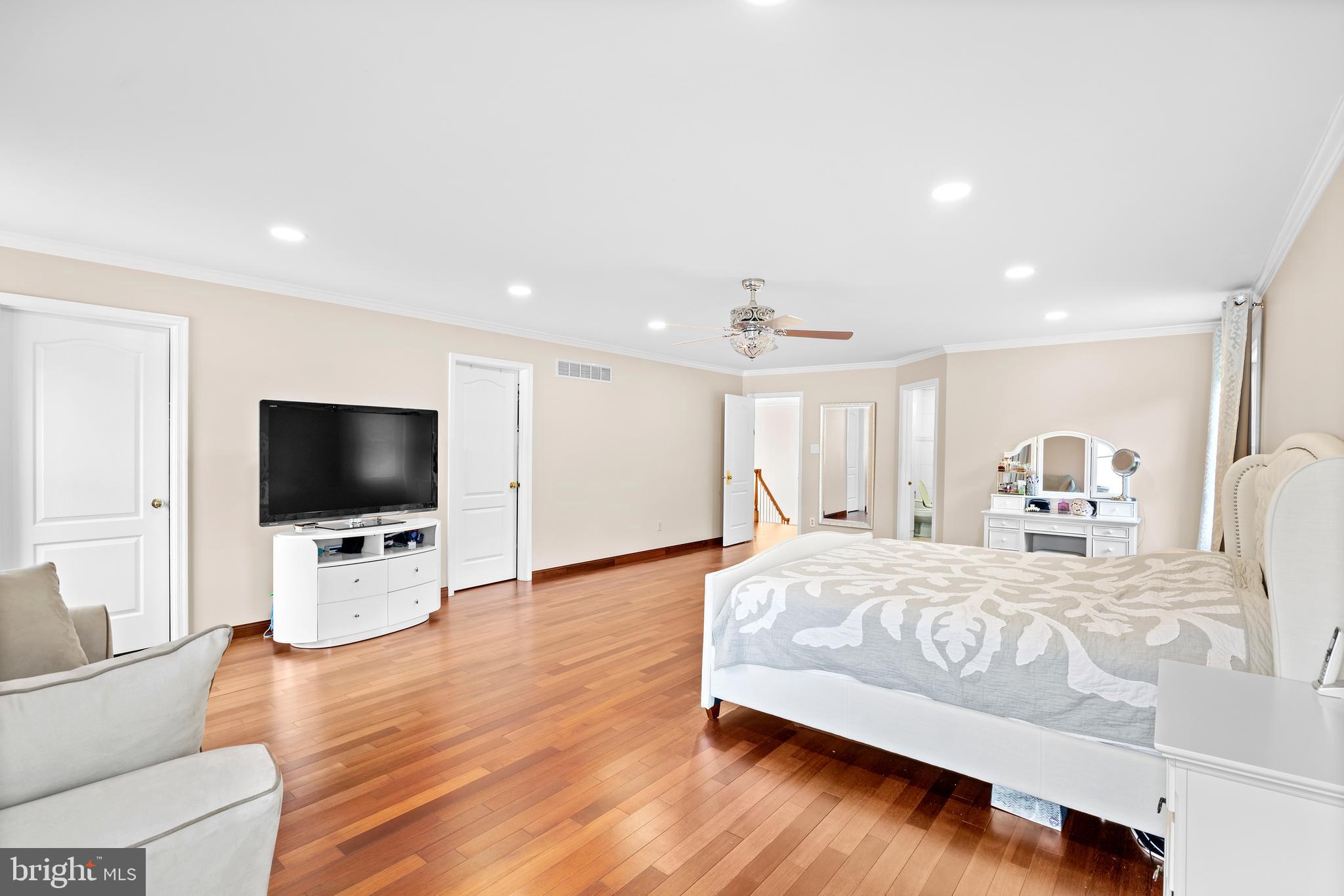 SHEFFIELD GATE - Residential