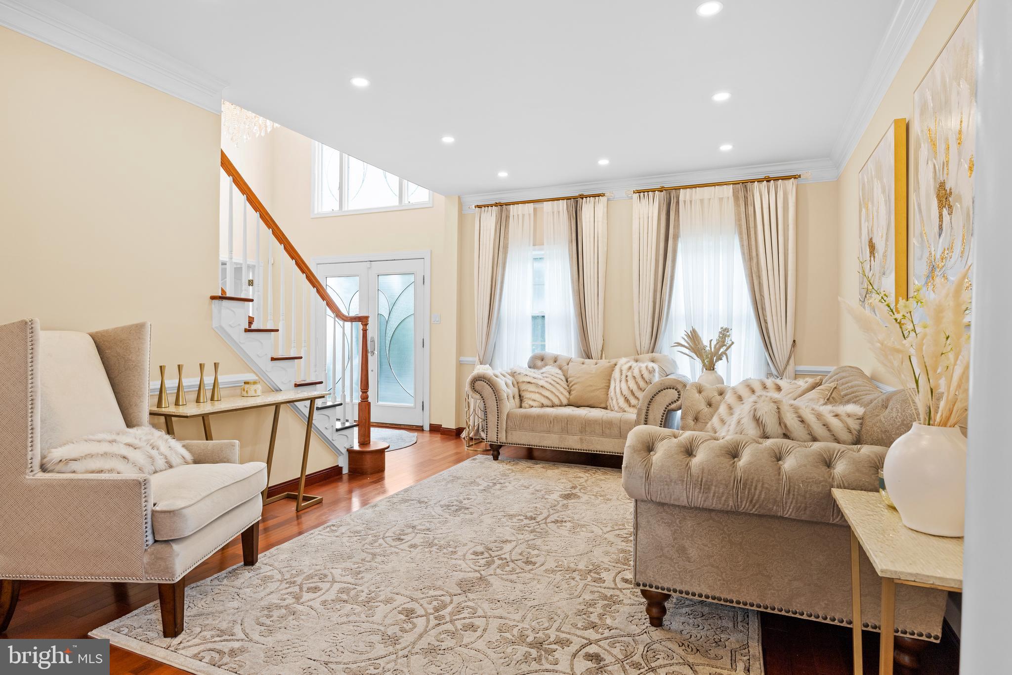 SHEFFIELD GATE - Residential