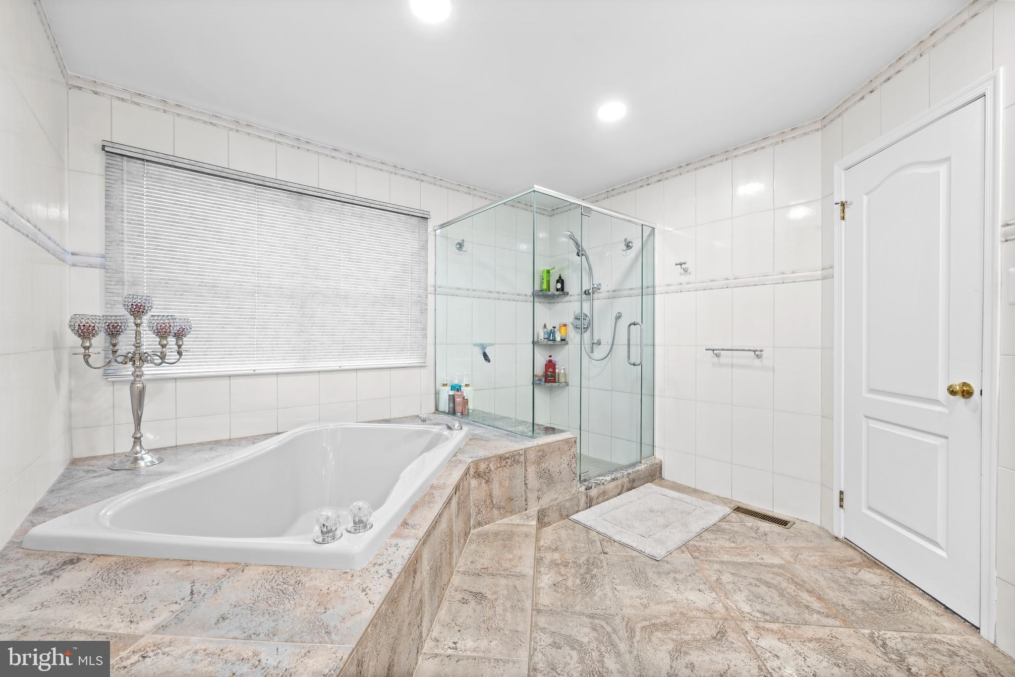 SHEFFIELD GATE - Residential