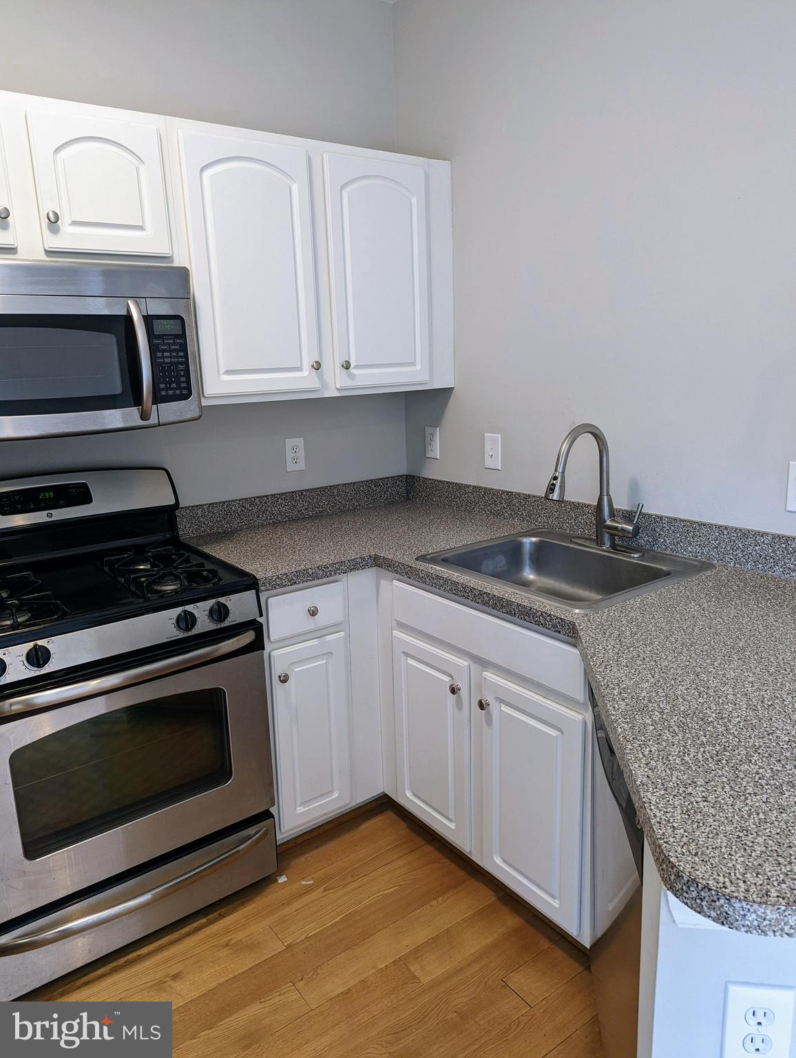 PARKSIDE AT ASHBURN - Residential Lease