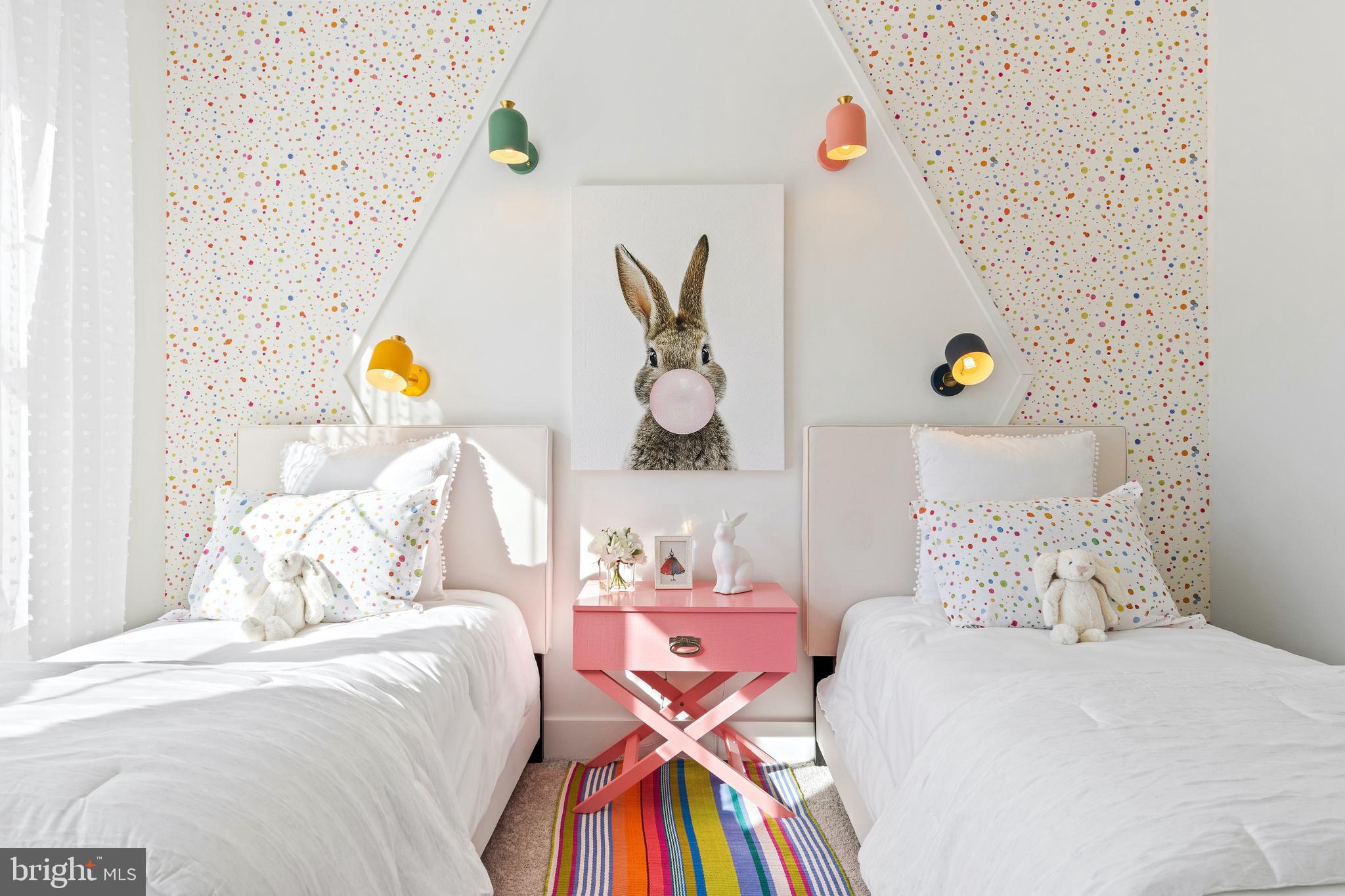 ESTATES AT STONECLIFF - Residential