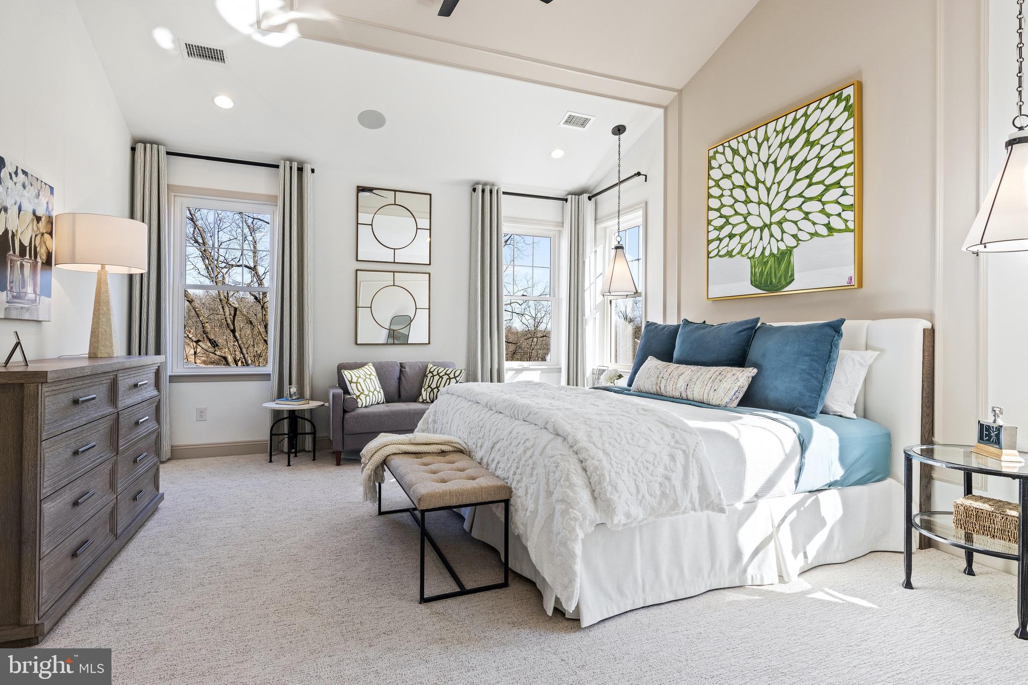 ESTATES AT STONECLIFF - Residential