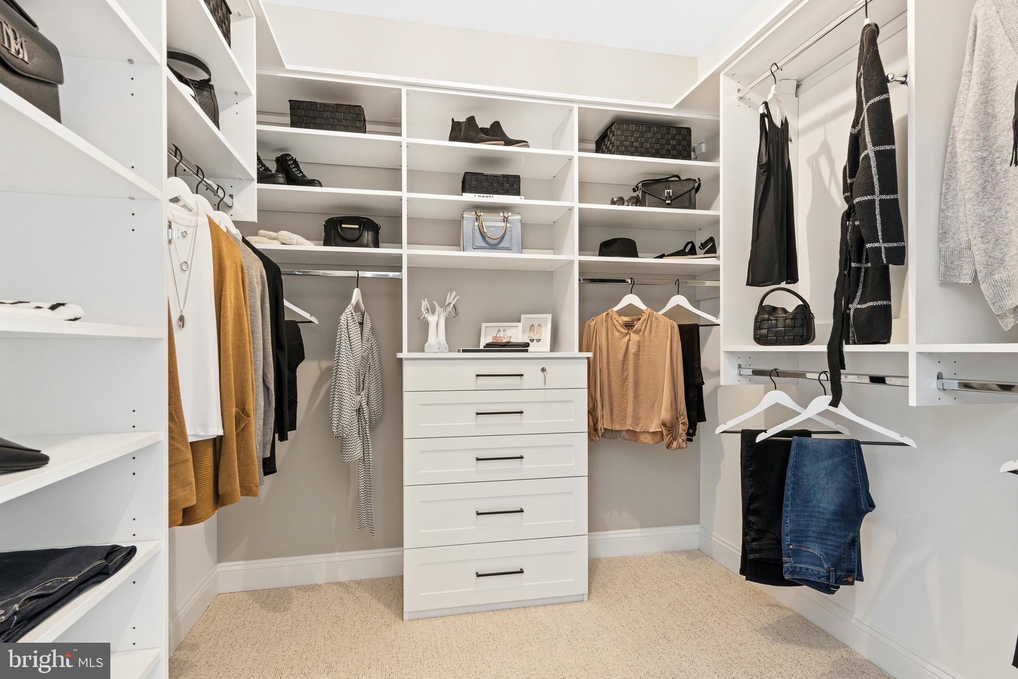 ESTATES AT STONECLIFF - Residential