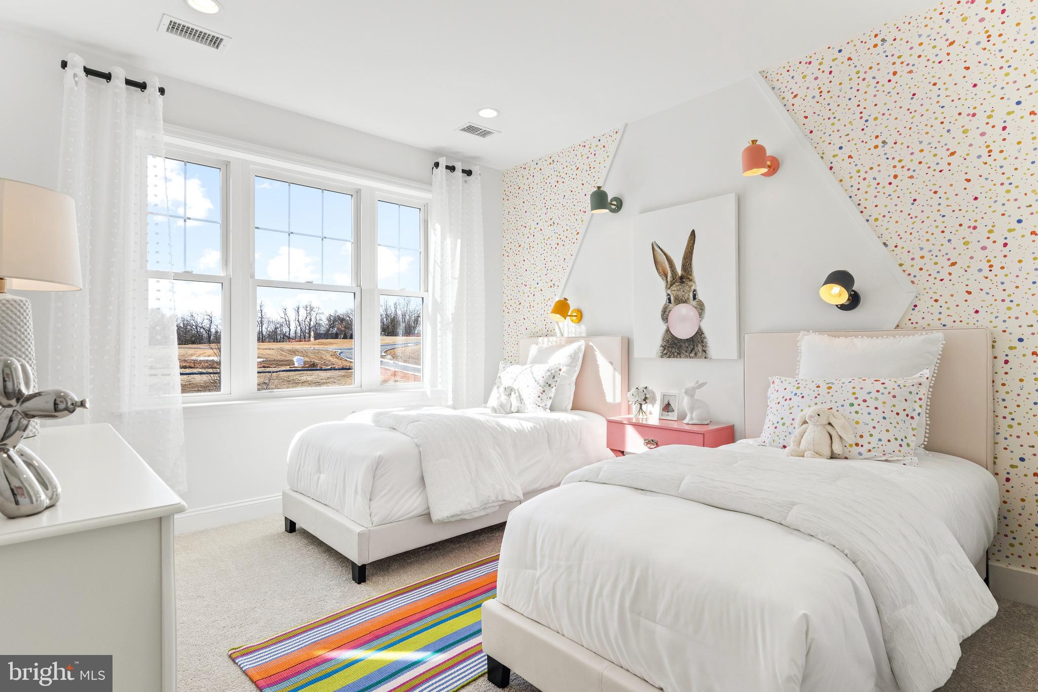 ESTATES AT STONECLIFF - Residential