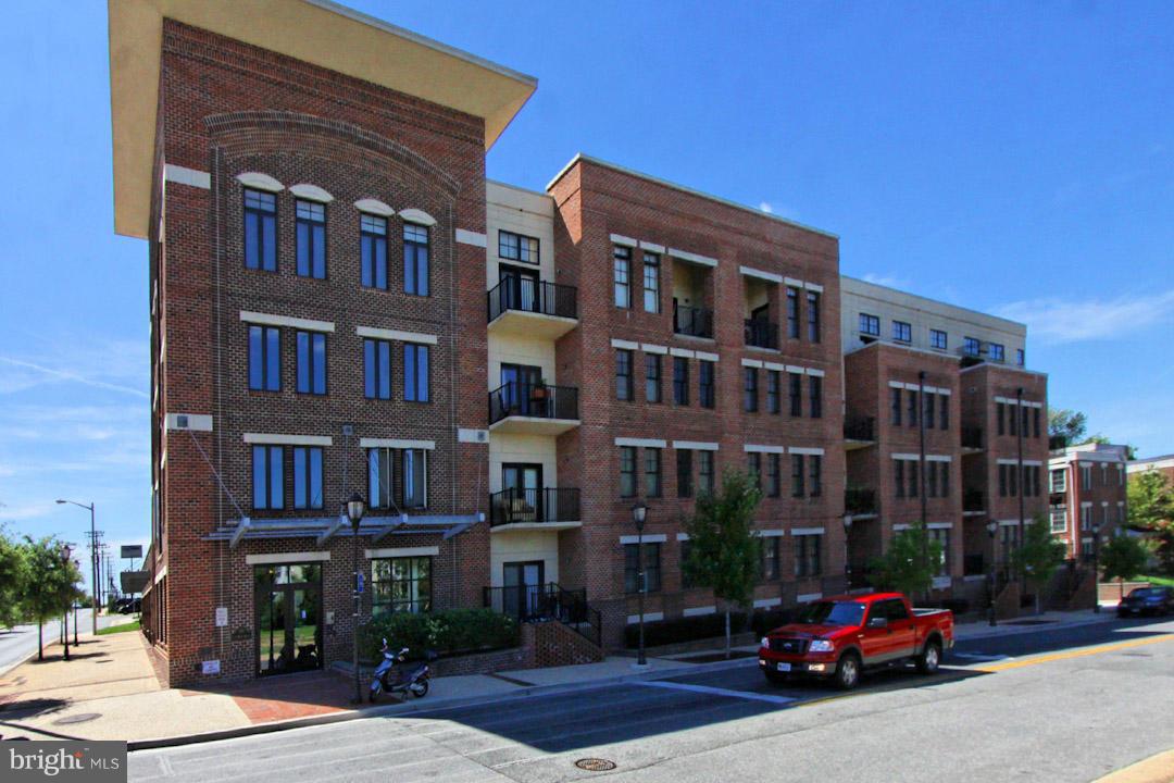 PRESTON - Residential Lease