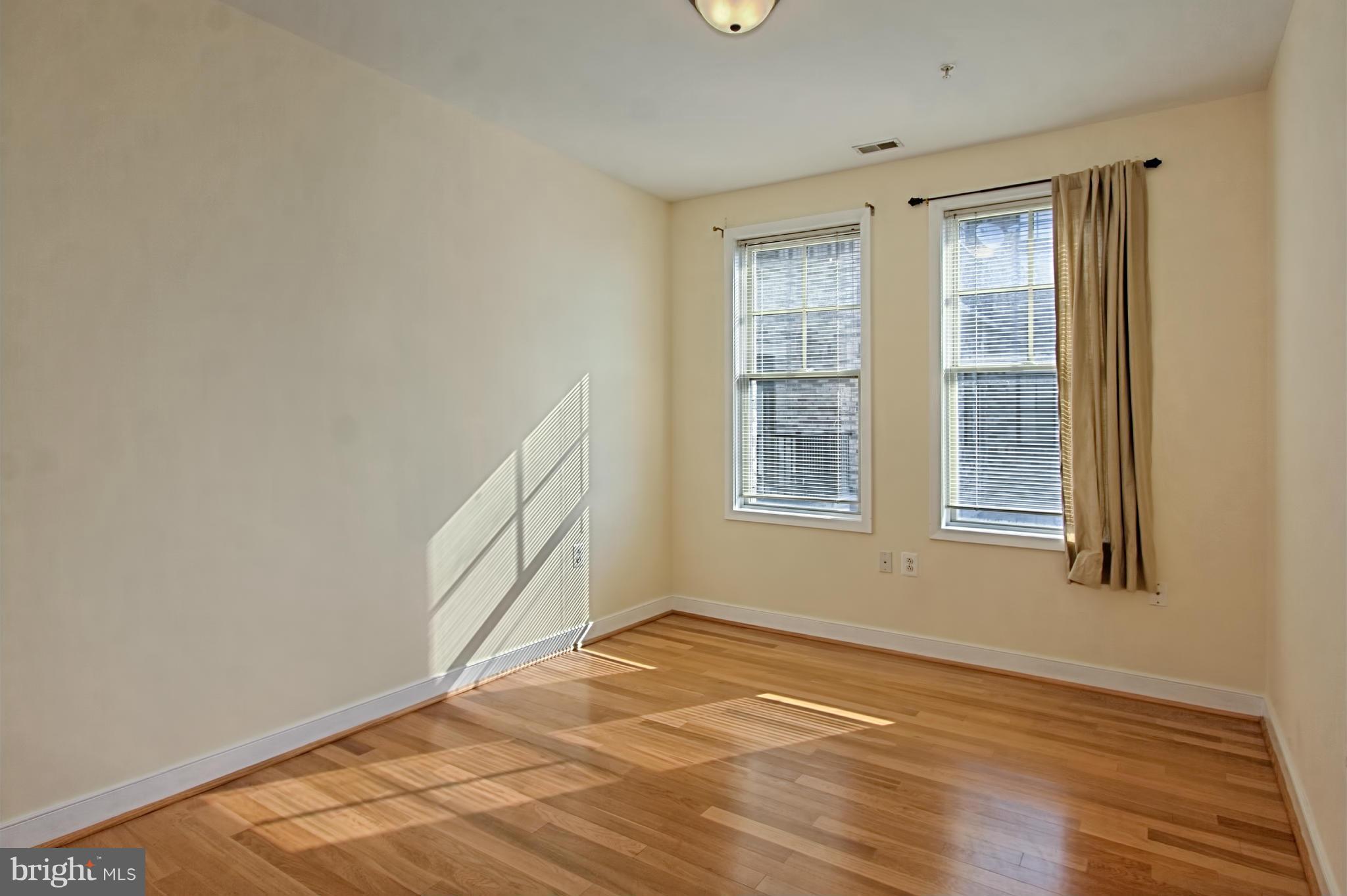 PRESTON - Residential Lease