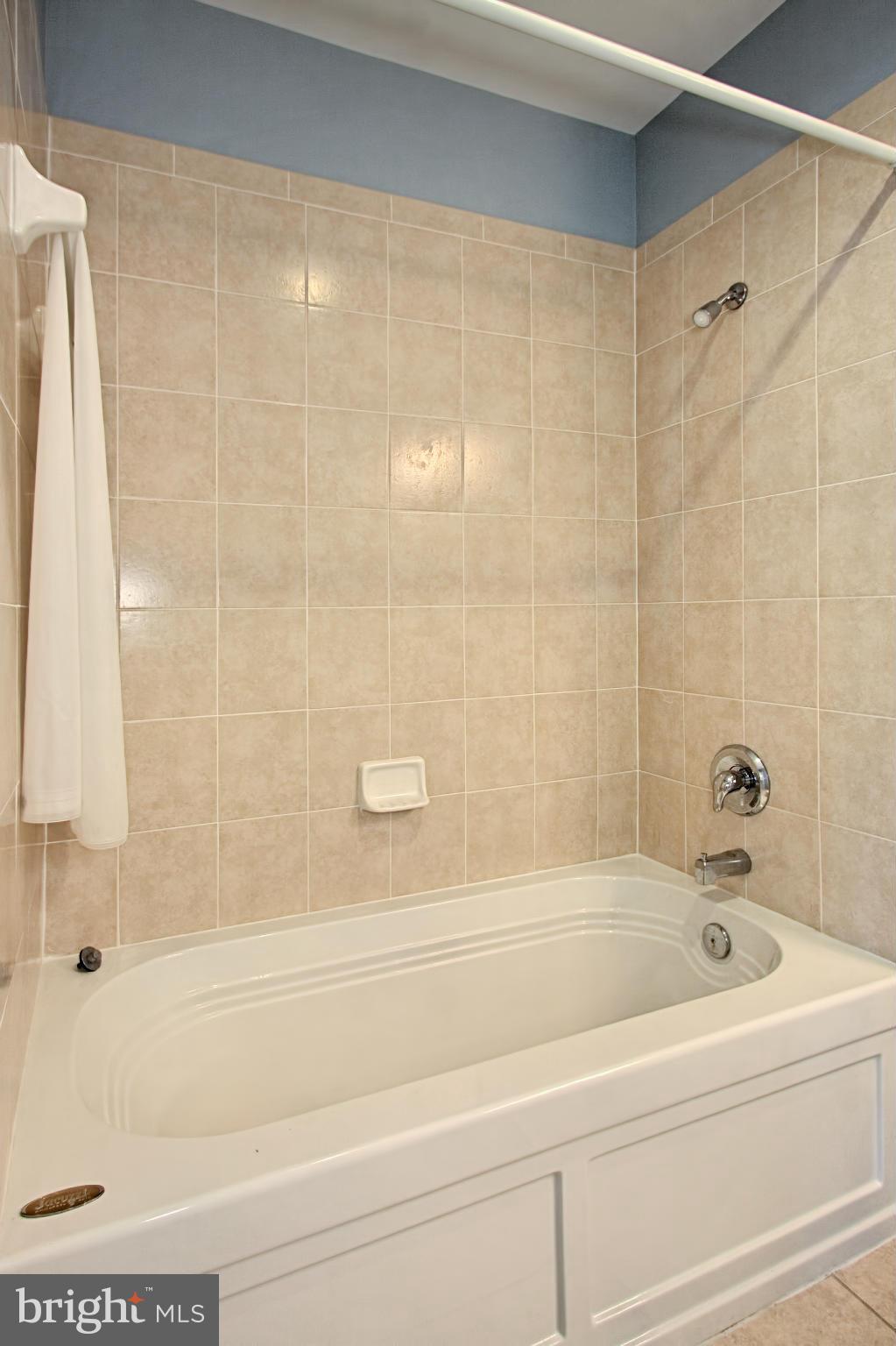 PRESTON - Residential Lease