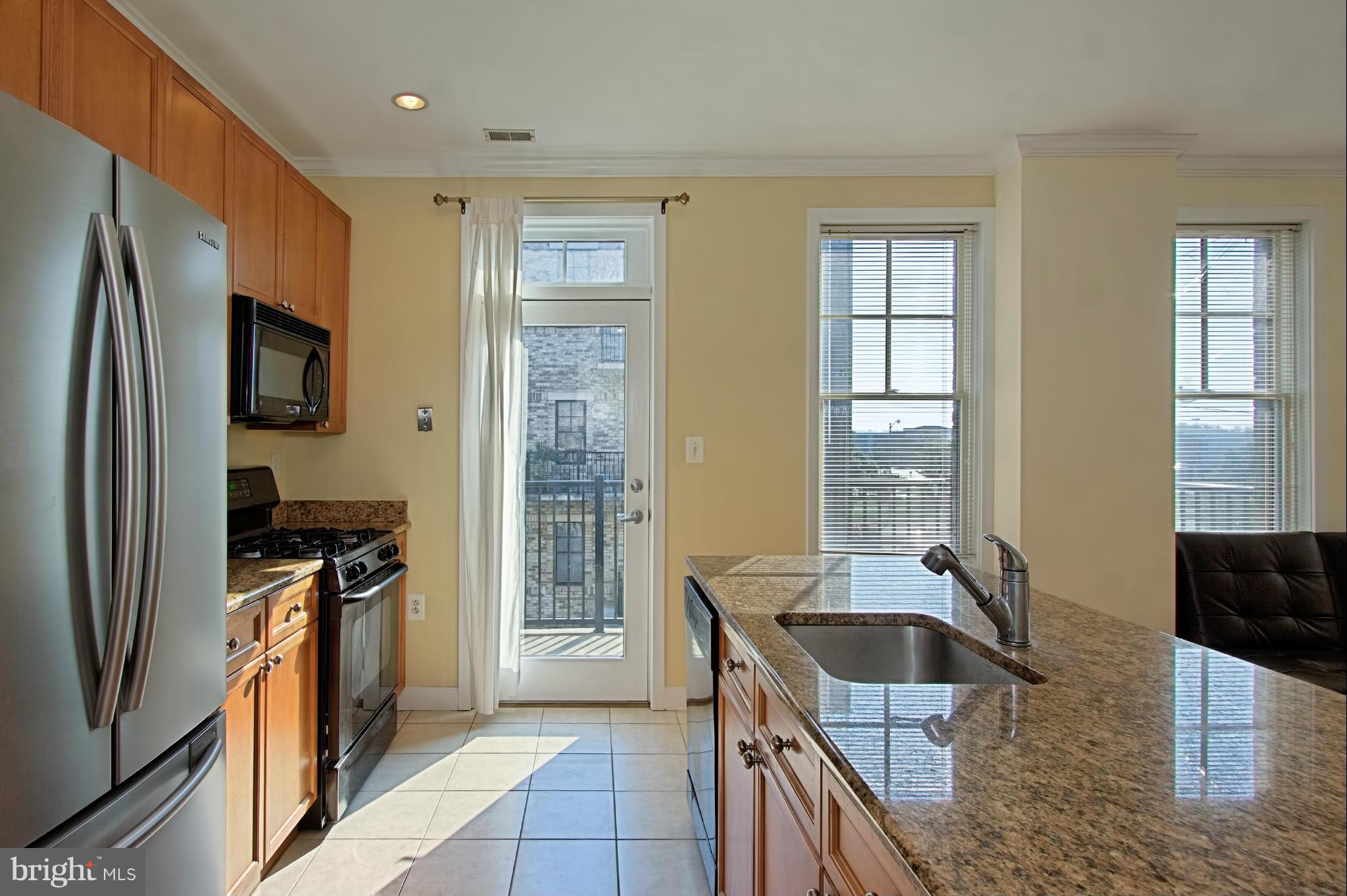 PRESTON - Residential Lease