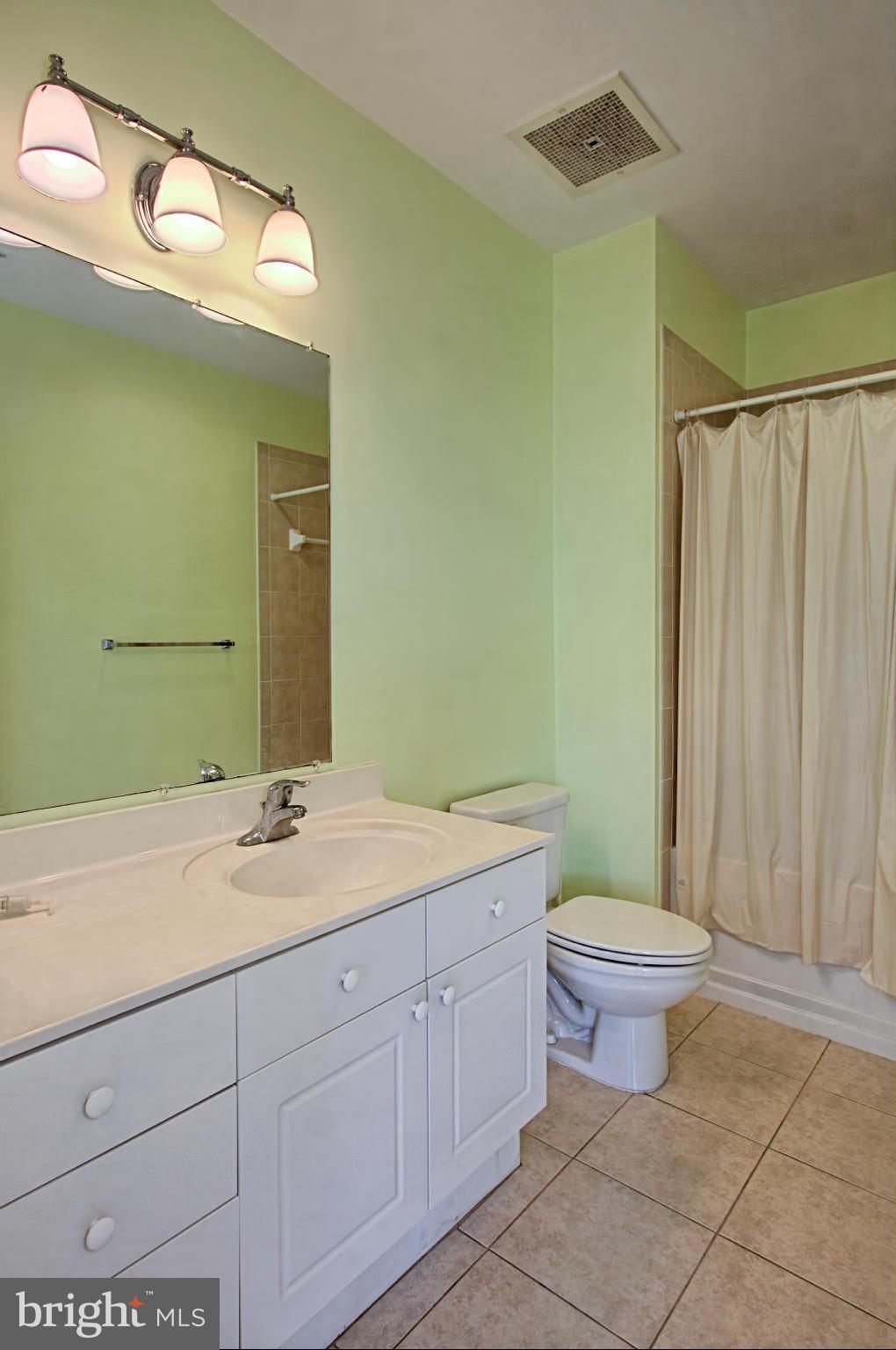 PRESTON - Residential Lease