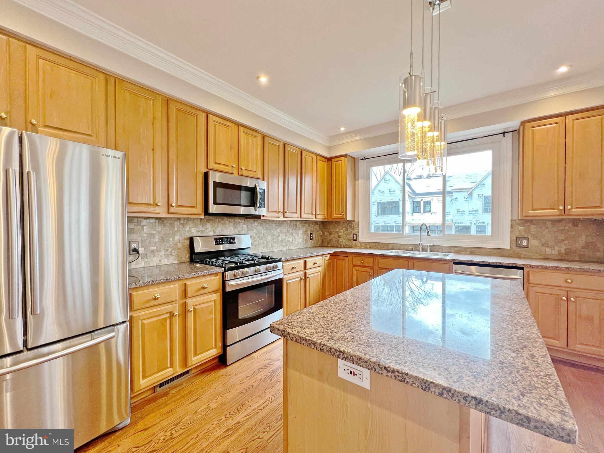 BALLSTON - Residential Lease