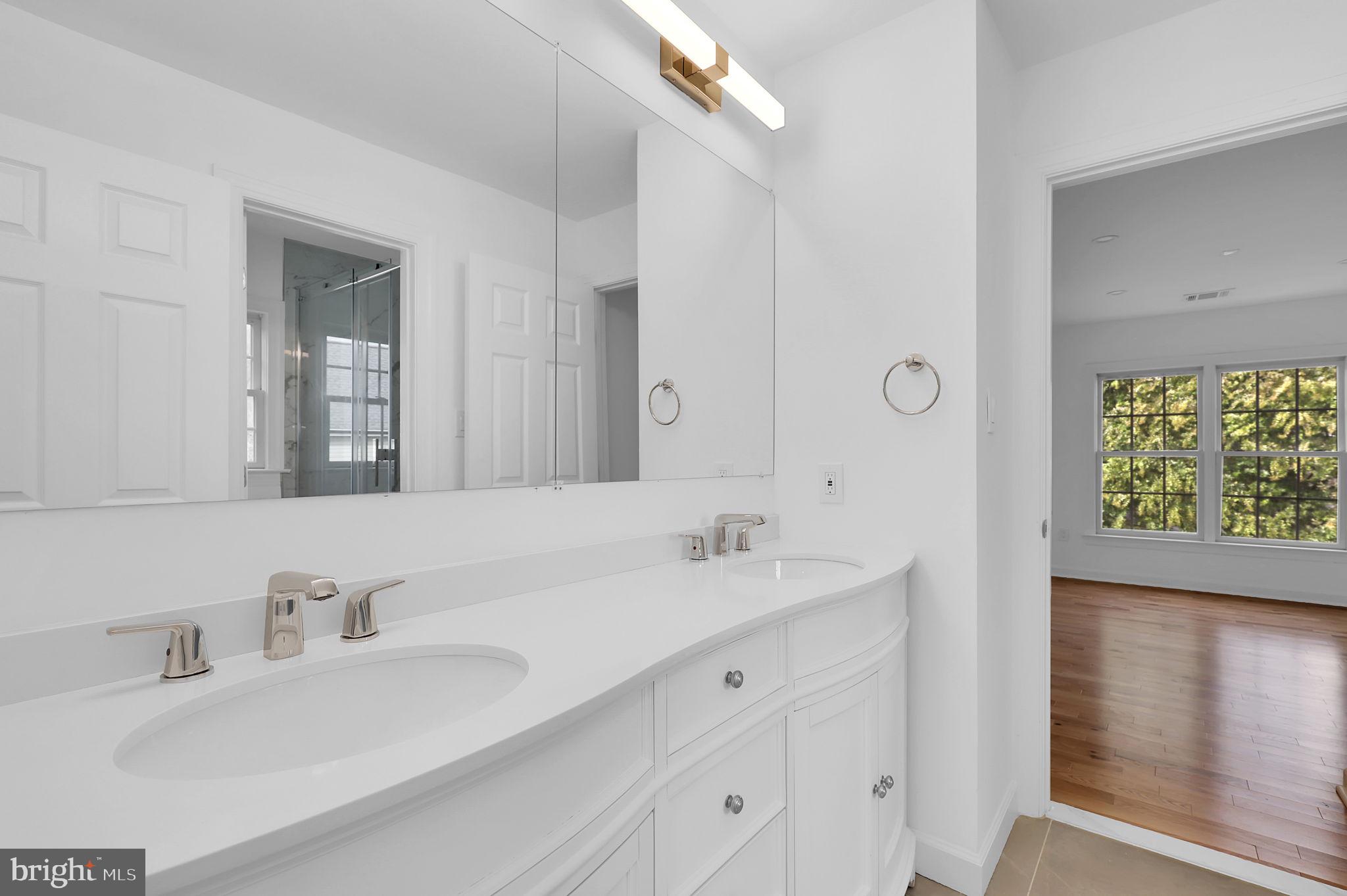 GROVEMONT - Residential