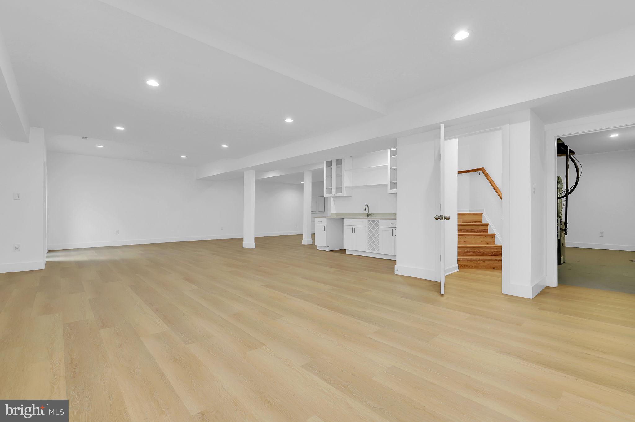 GROVEMONT - Residential