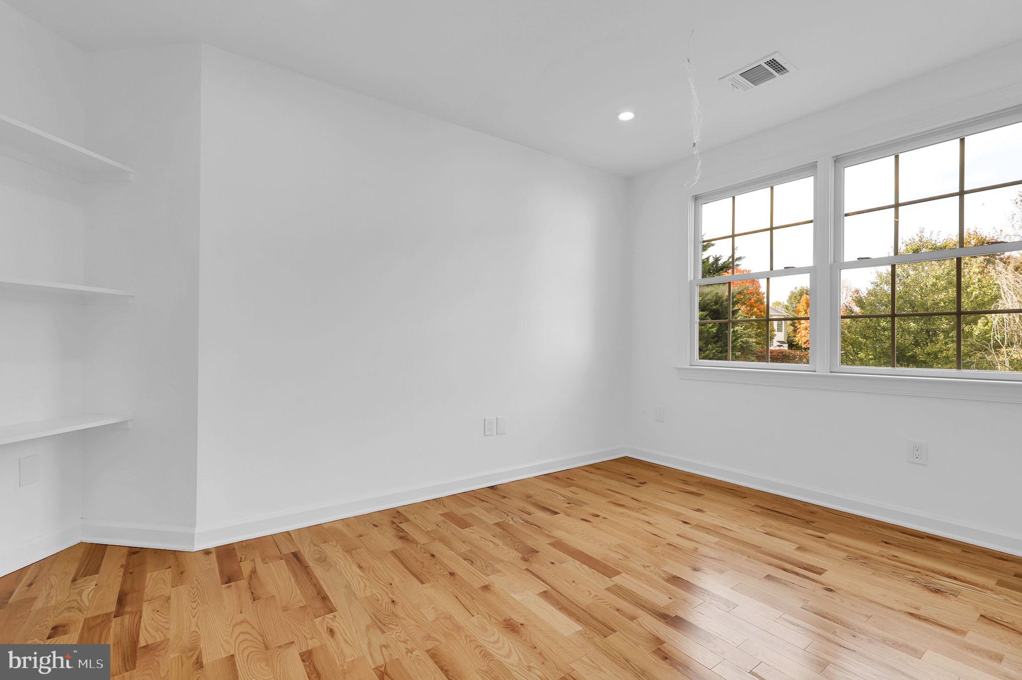 GROVEMONT - Residential