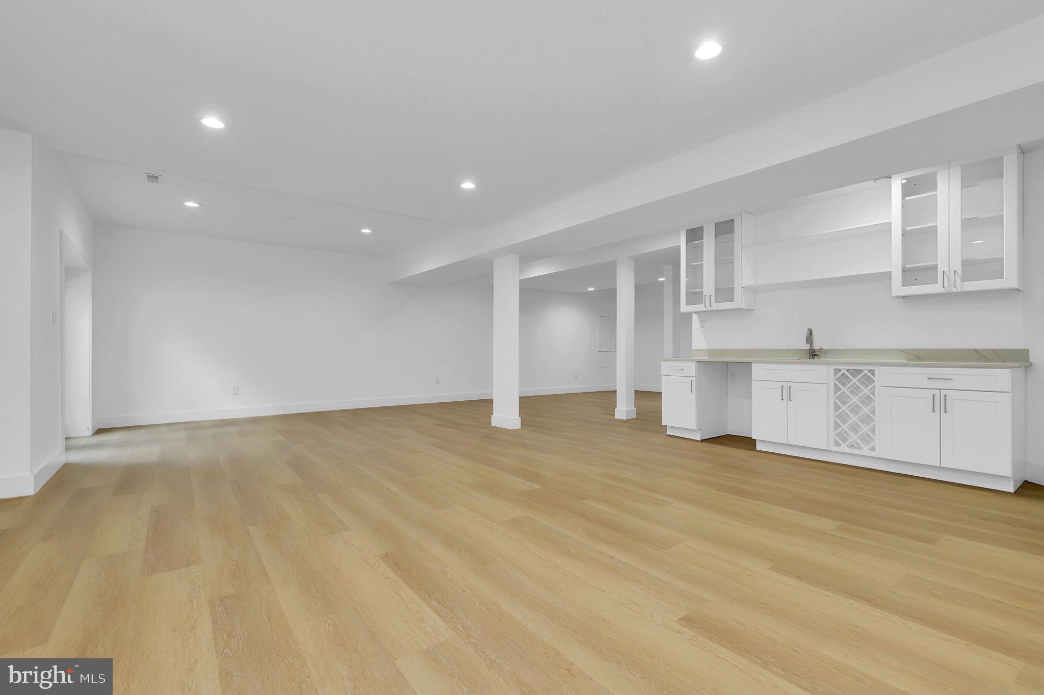 GROVEMONT - Residential