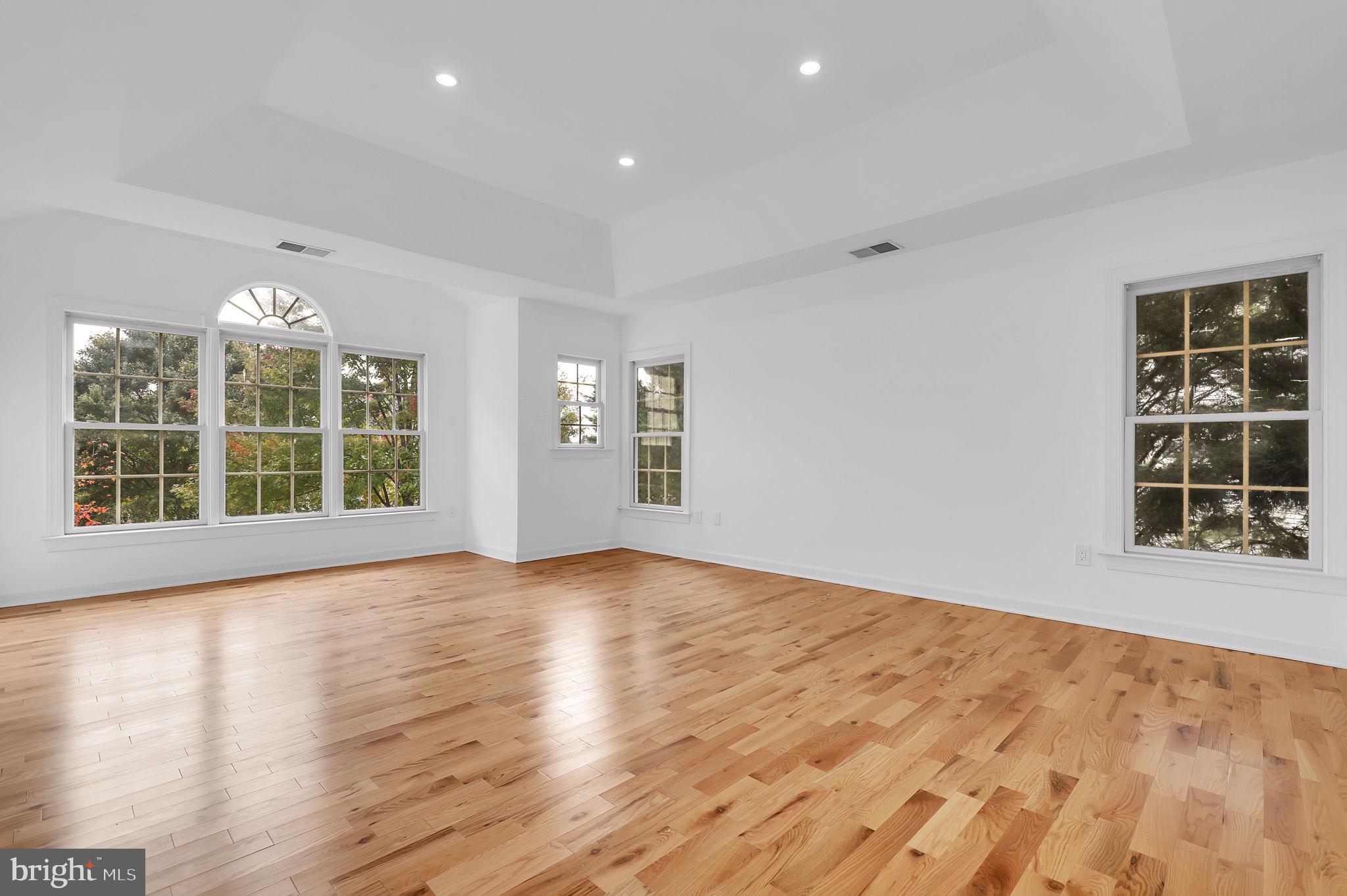 GROVEMONT - Residential