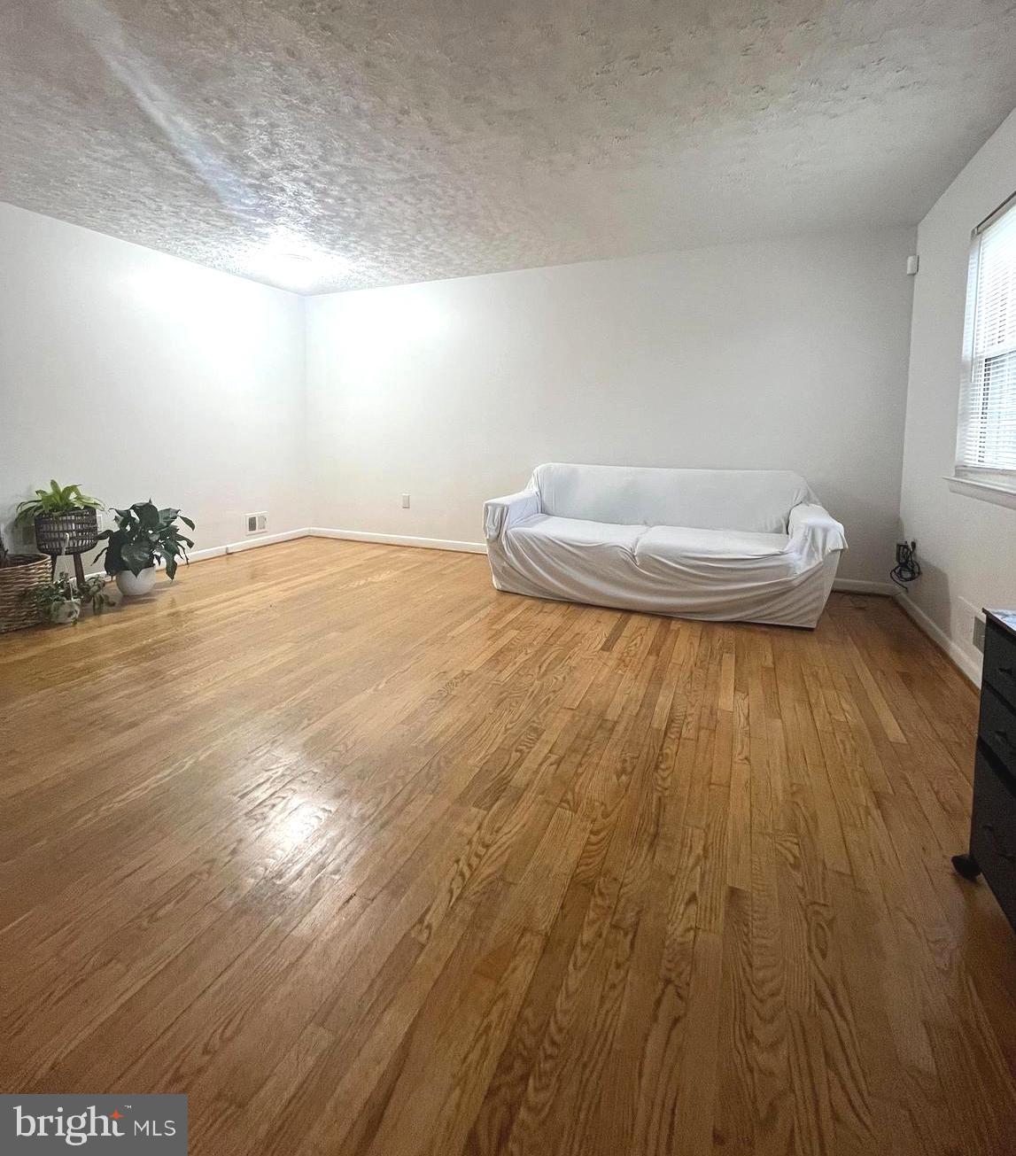 MONIKA COURTS - Residential Lease