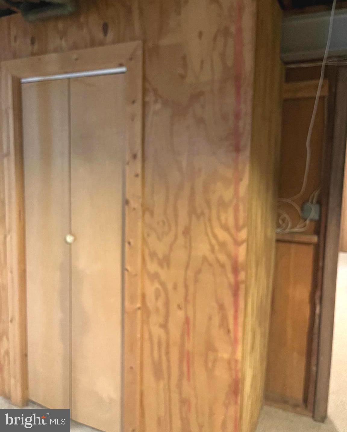 MONIKA COURTS - Residential Lease