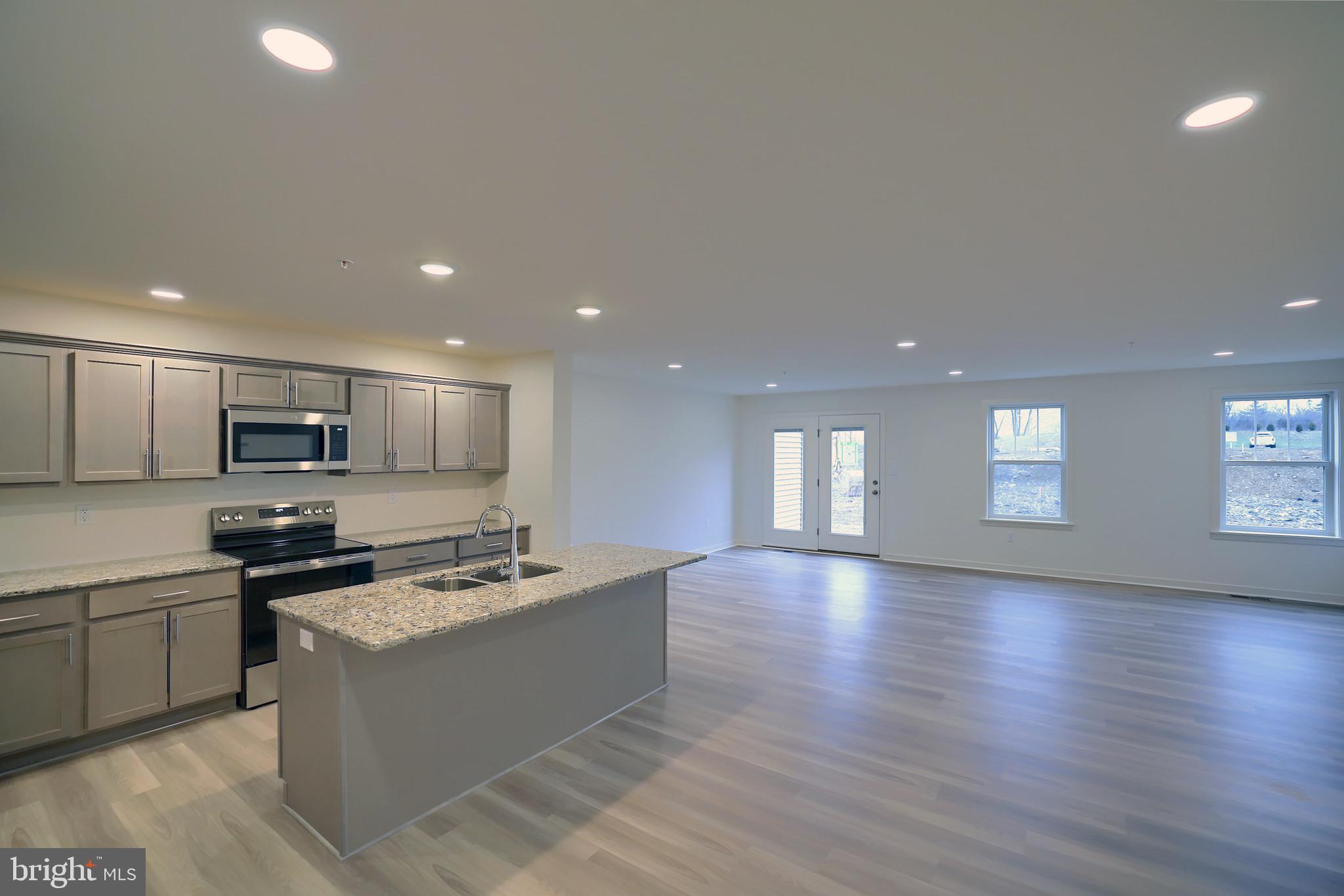 TOWNES OF OAK GROVE - Residential