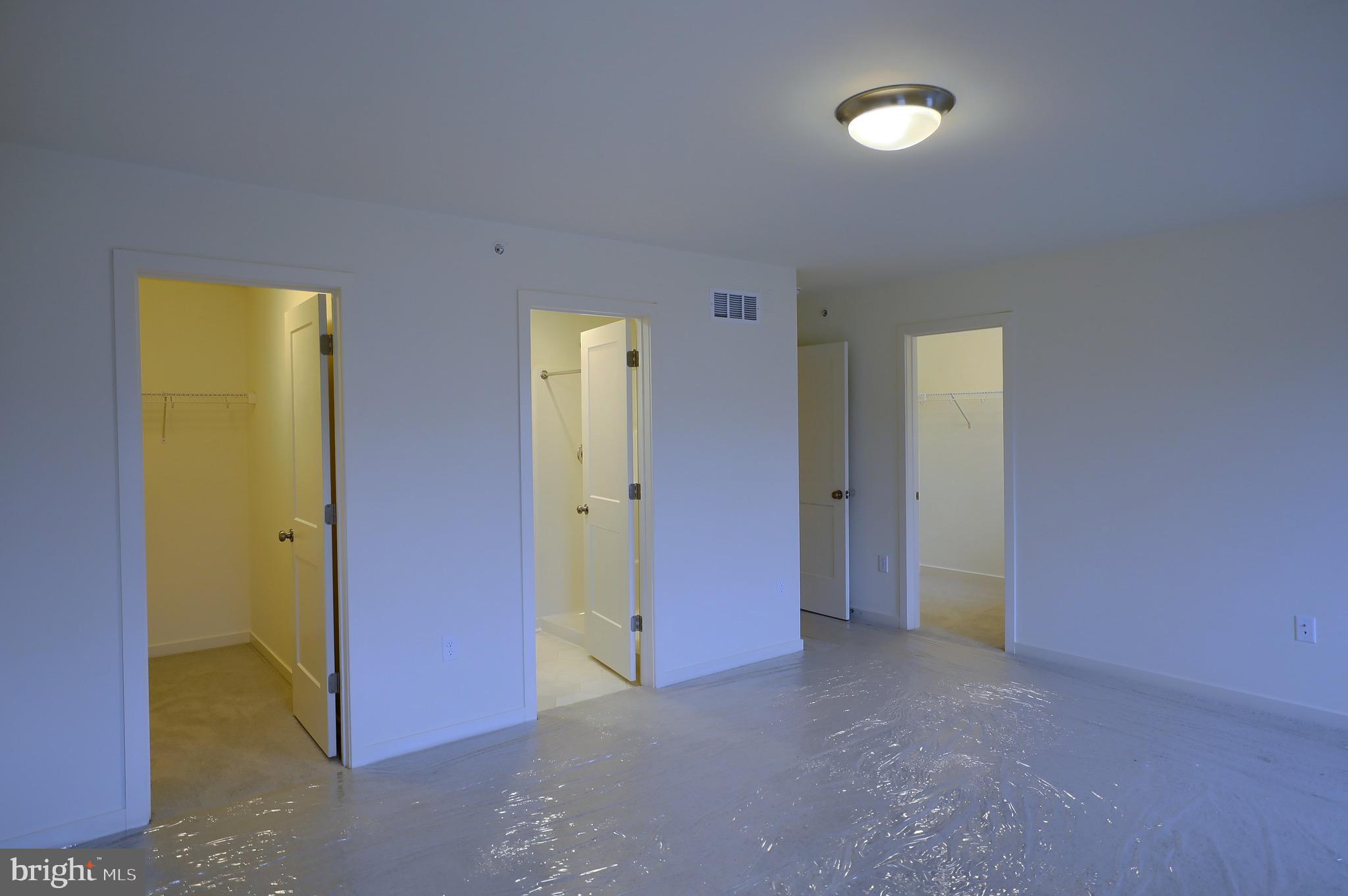 TOWNES OF OAK GROVE - Residential