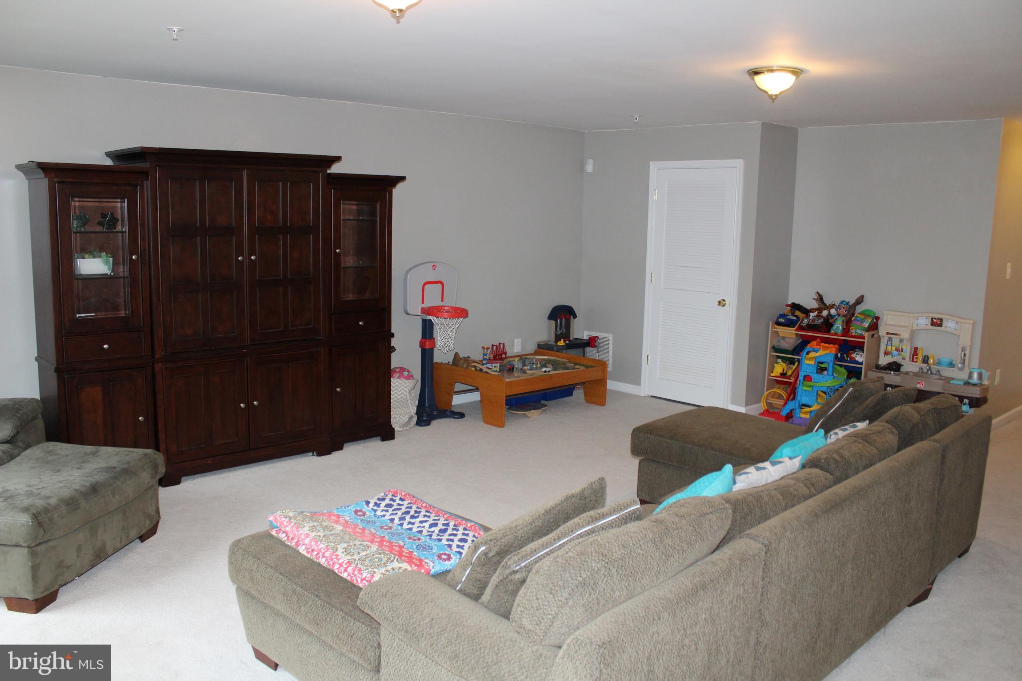 WHITTIER - Residential