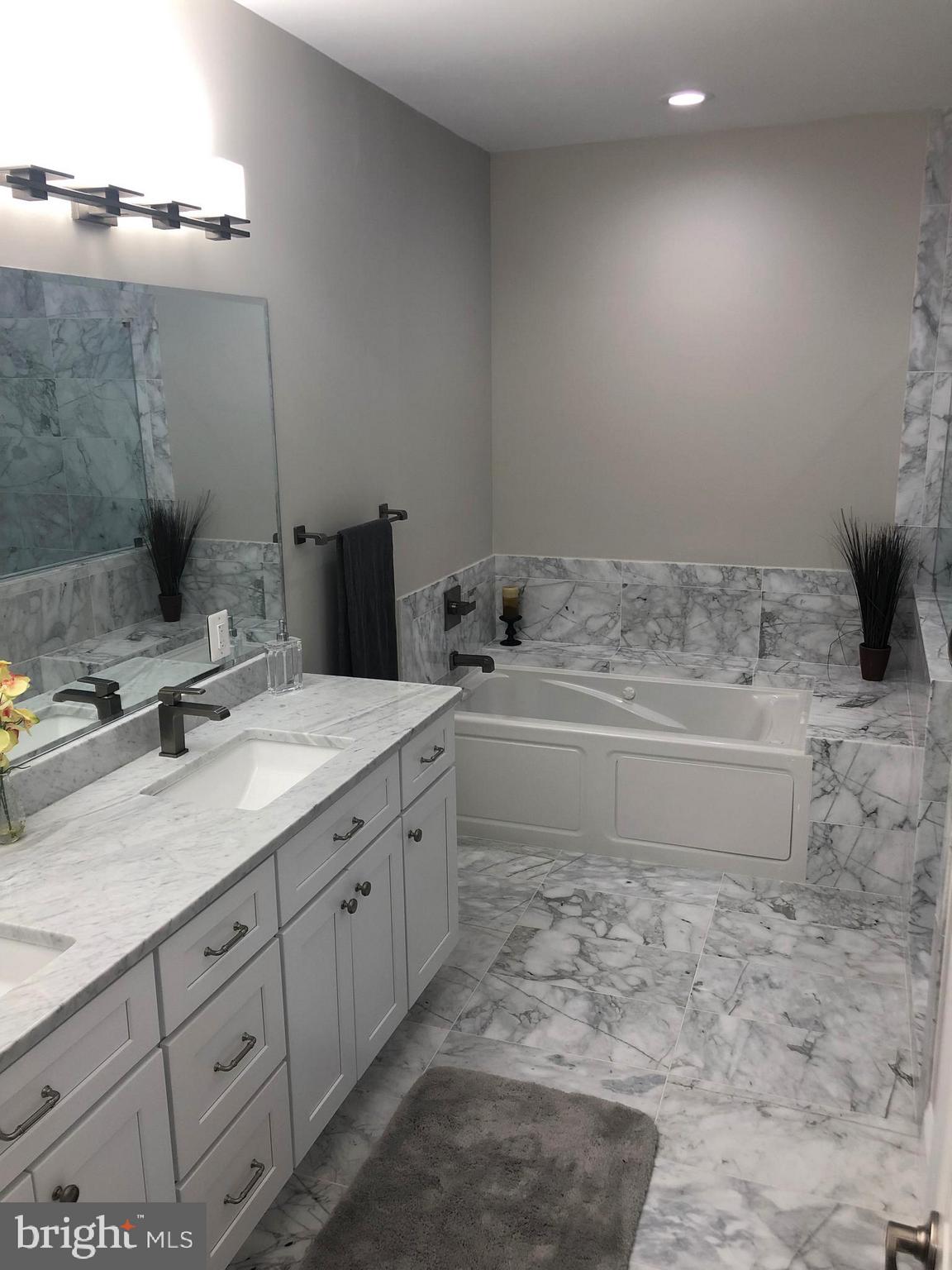 WARNERS ADDITION TO KENSINGTON - Residential