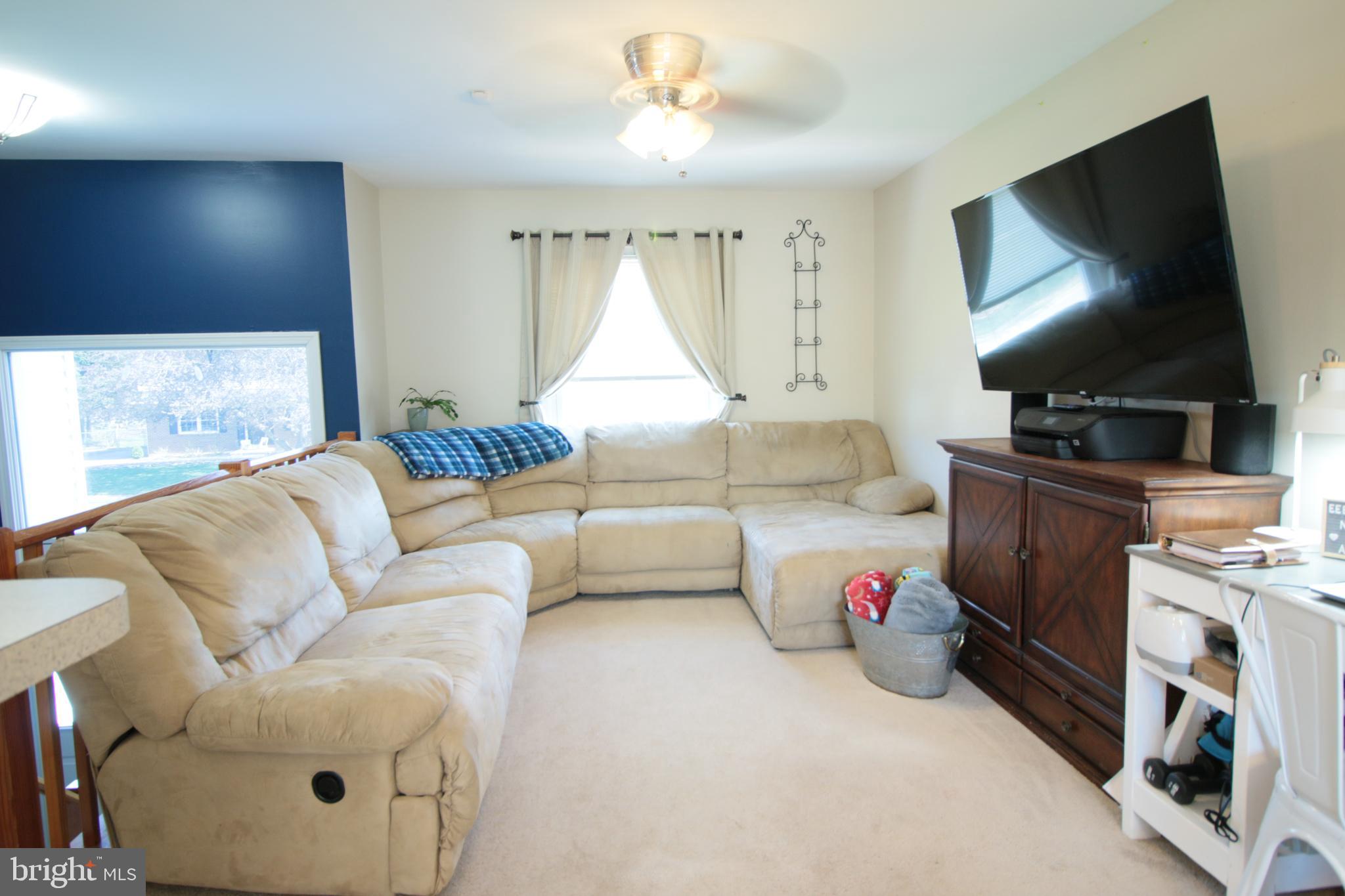 WARR LAKES - Residential Lease