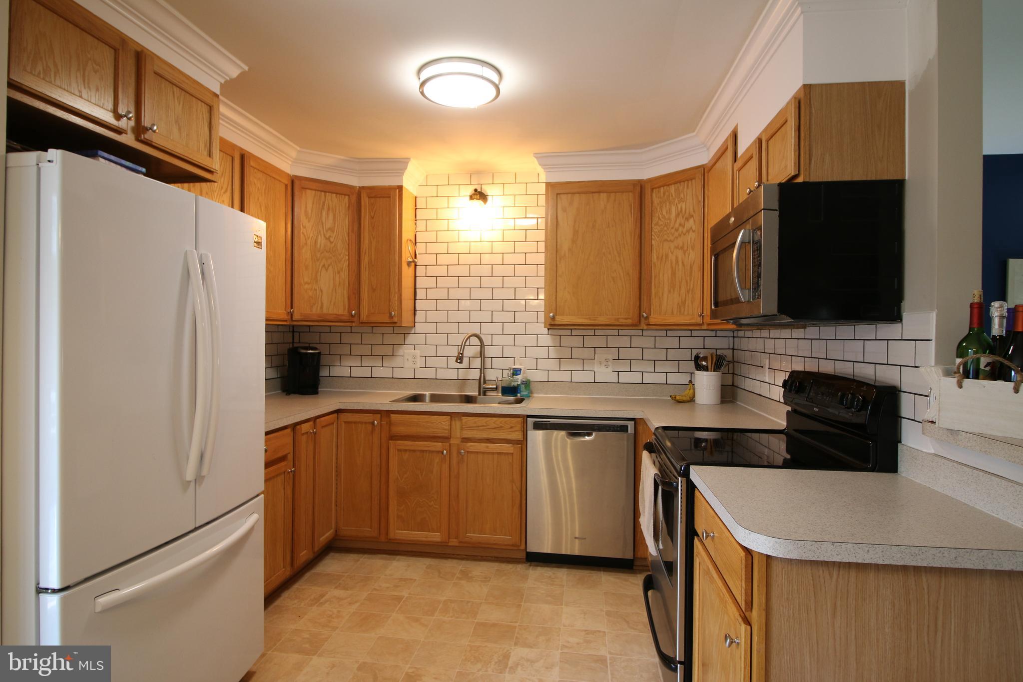 WARR LAKES - Residential Lease