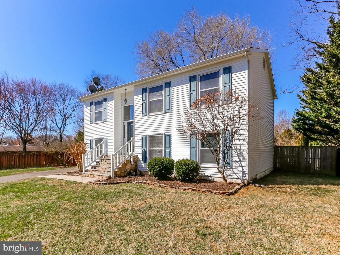 WARR LAKES - Residential Lease