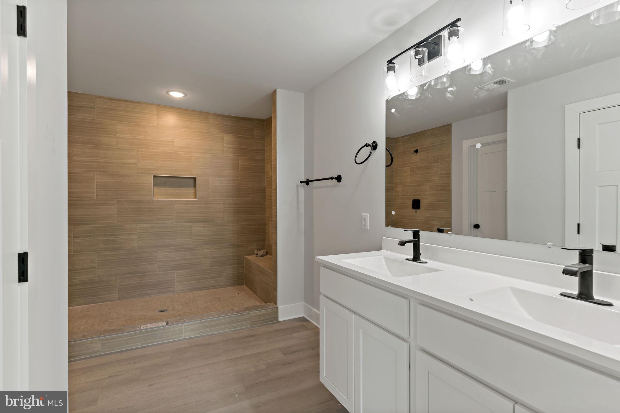 APPLE ORCHARD ACRES - Residential