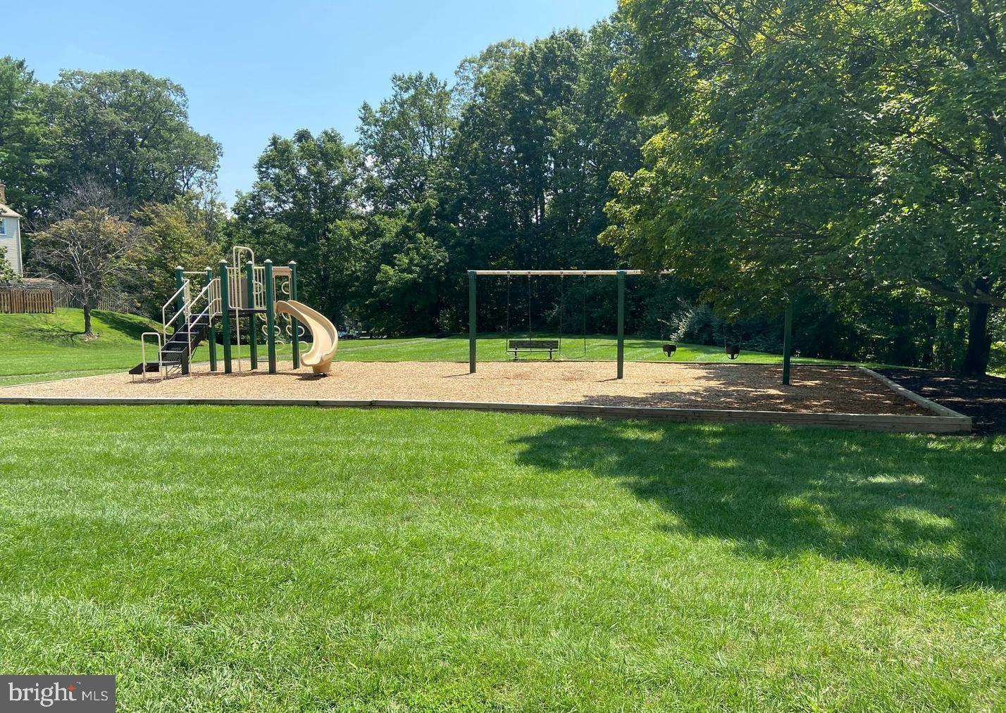 NEWINGTON STATION - Residential